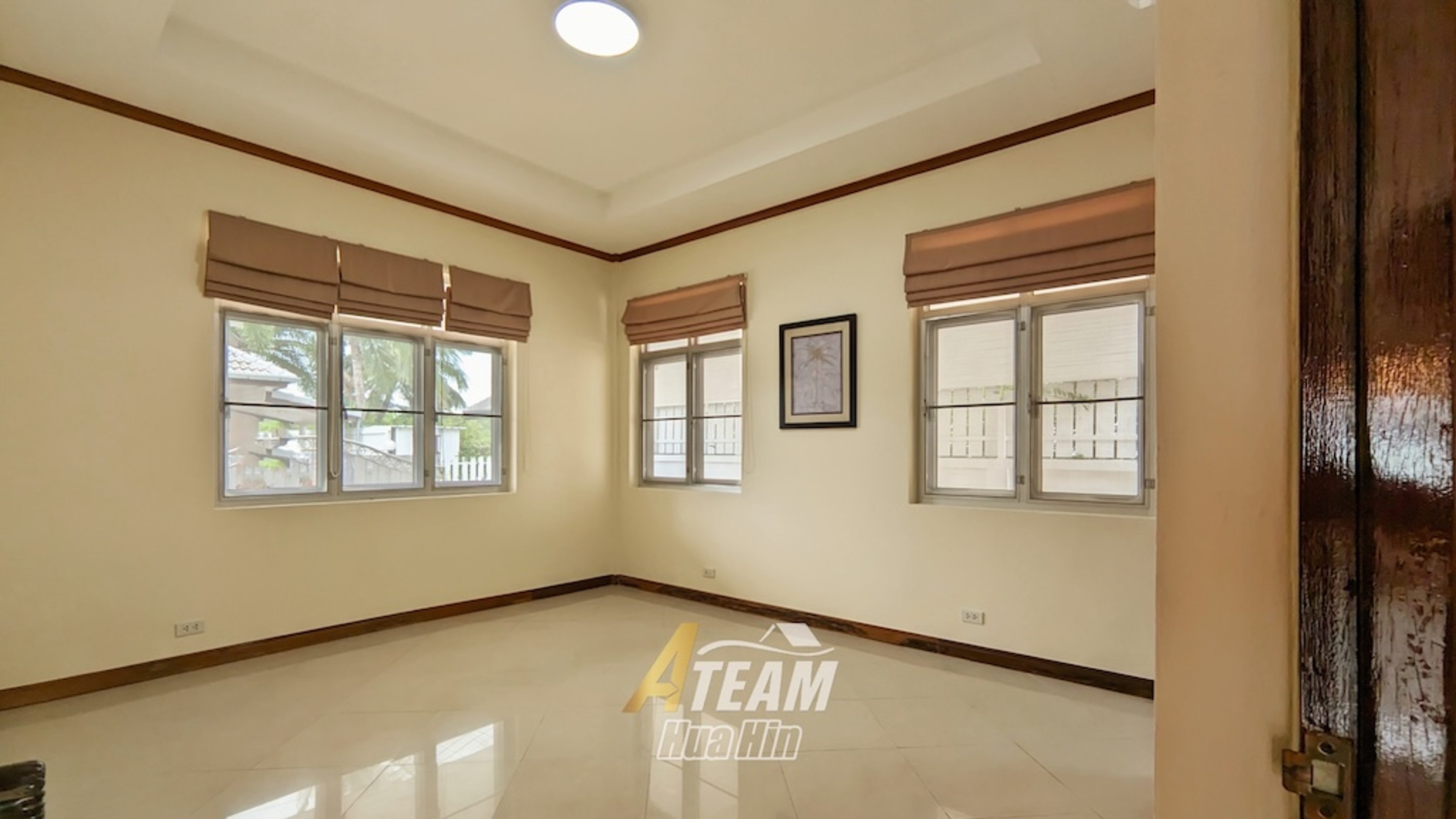 Beautiful  3-Bedroom Pool Villa in Soi 102, Hua Hin thumbnail 10