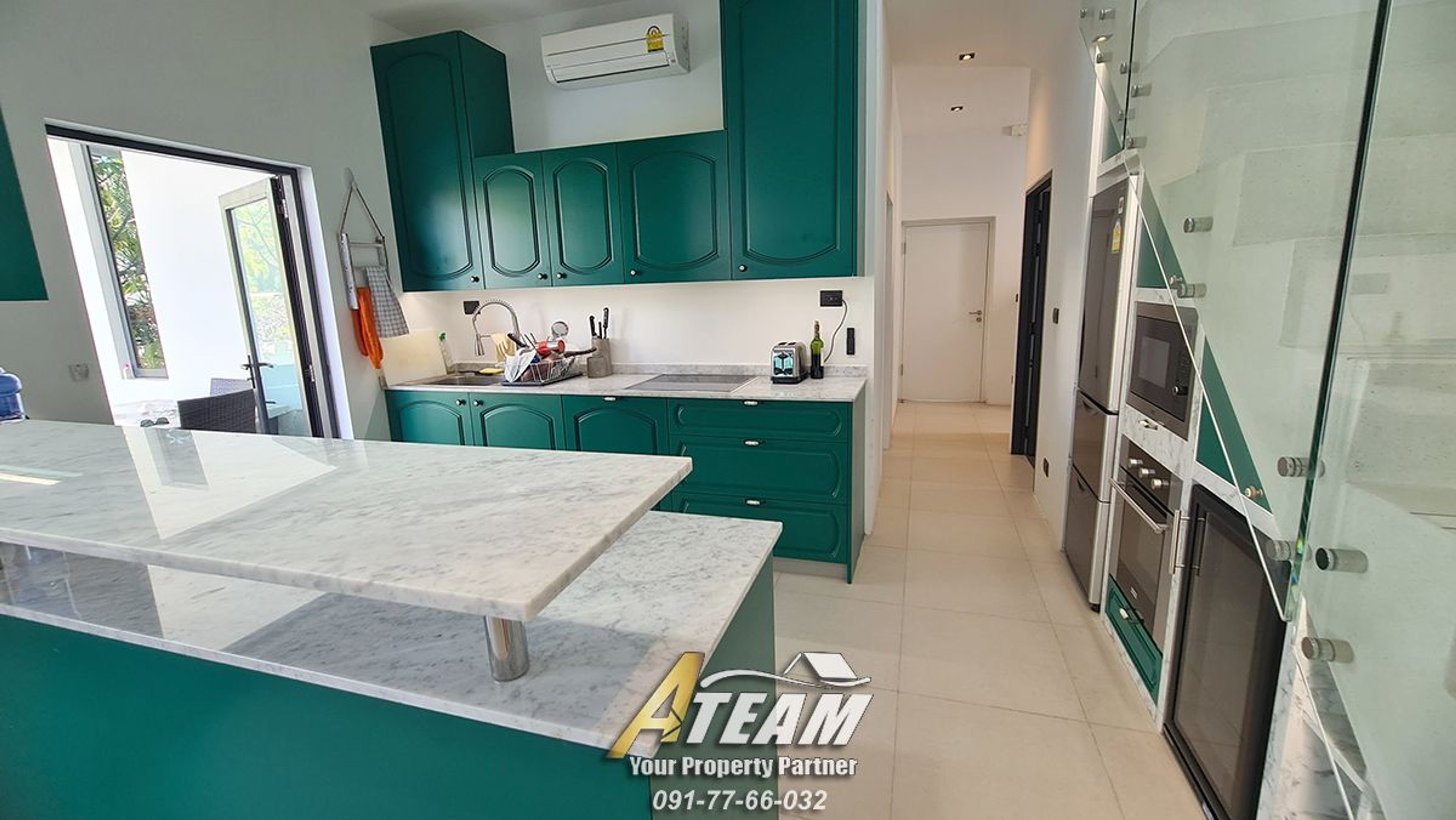 Modern 3 bedroom pool villa In La Lua resort thumbnail 9
