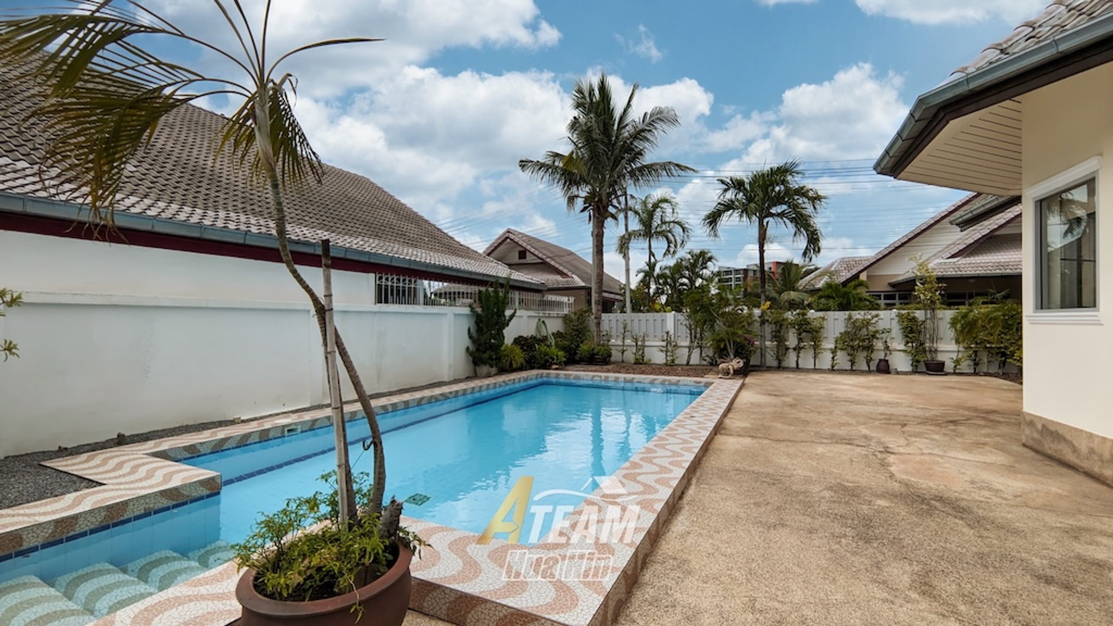 Beautiful  3-Bedroom Pool Villa in Soi 102, Hua Hin thumbnail 16