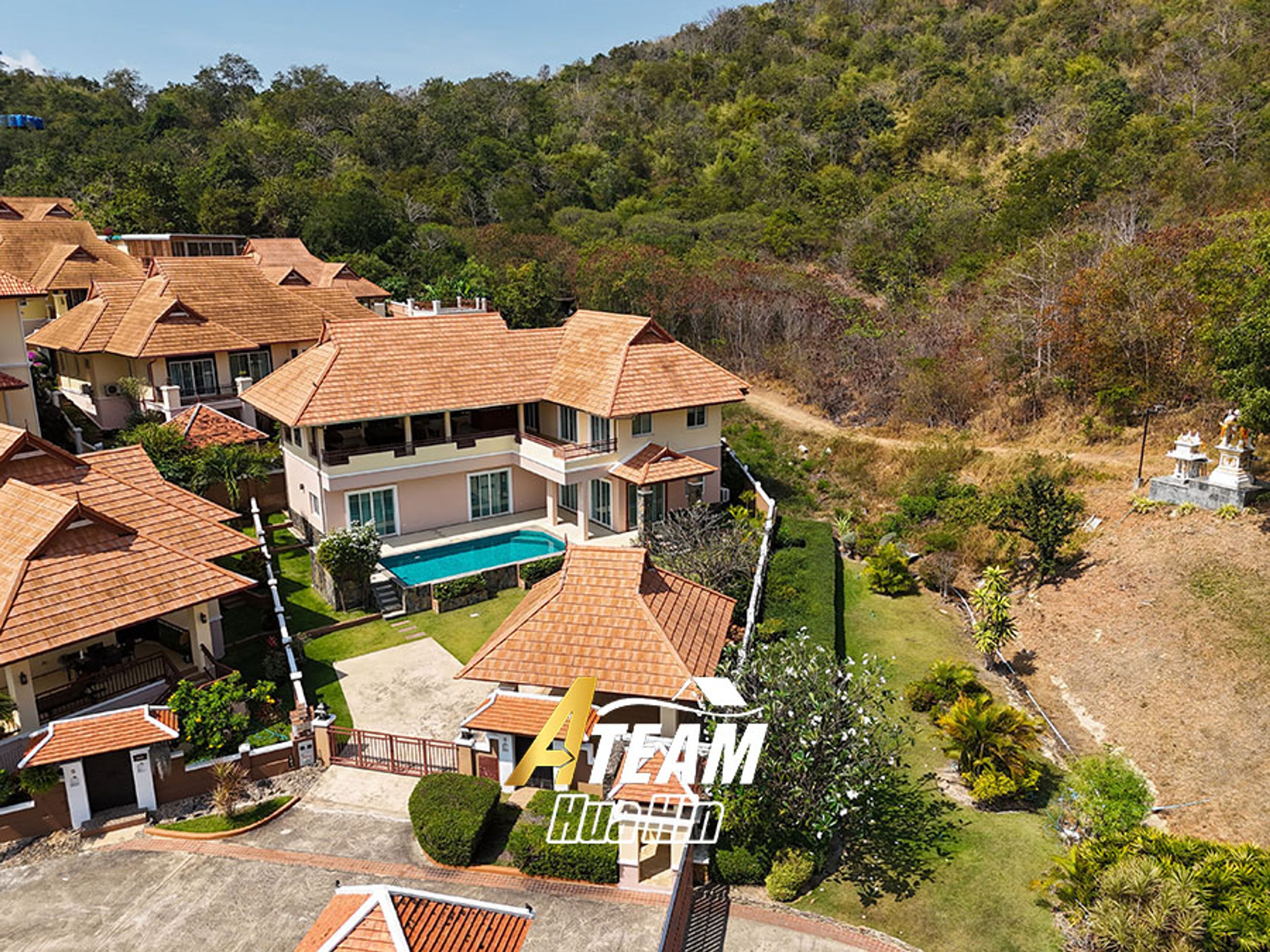Beautiful 2 storey Pool Villa with mountain views thumbnail 21