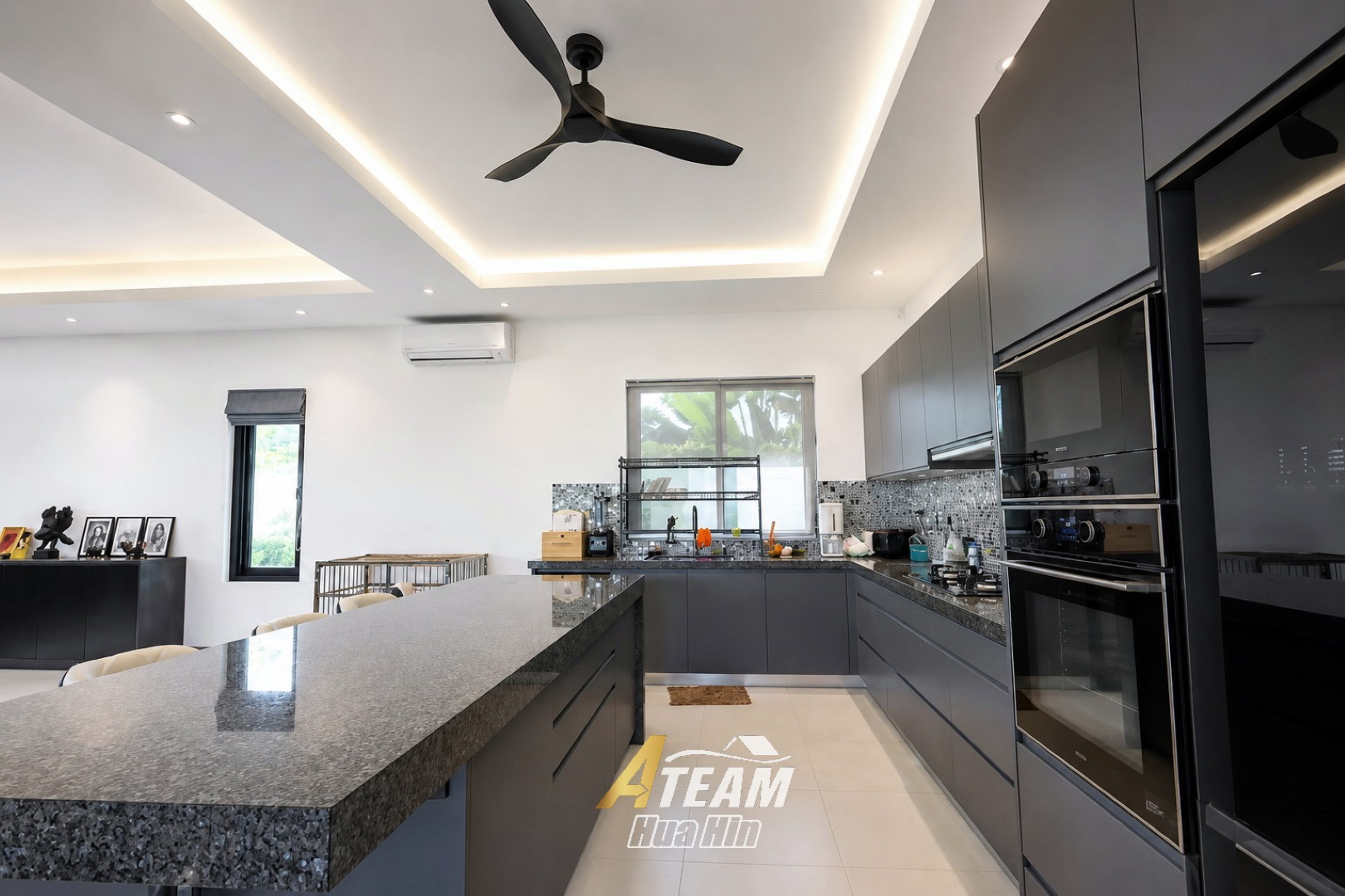Prestigious Parkside Living on Millionaires Avenue thumbnail 15