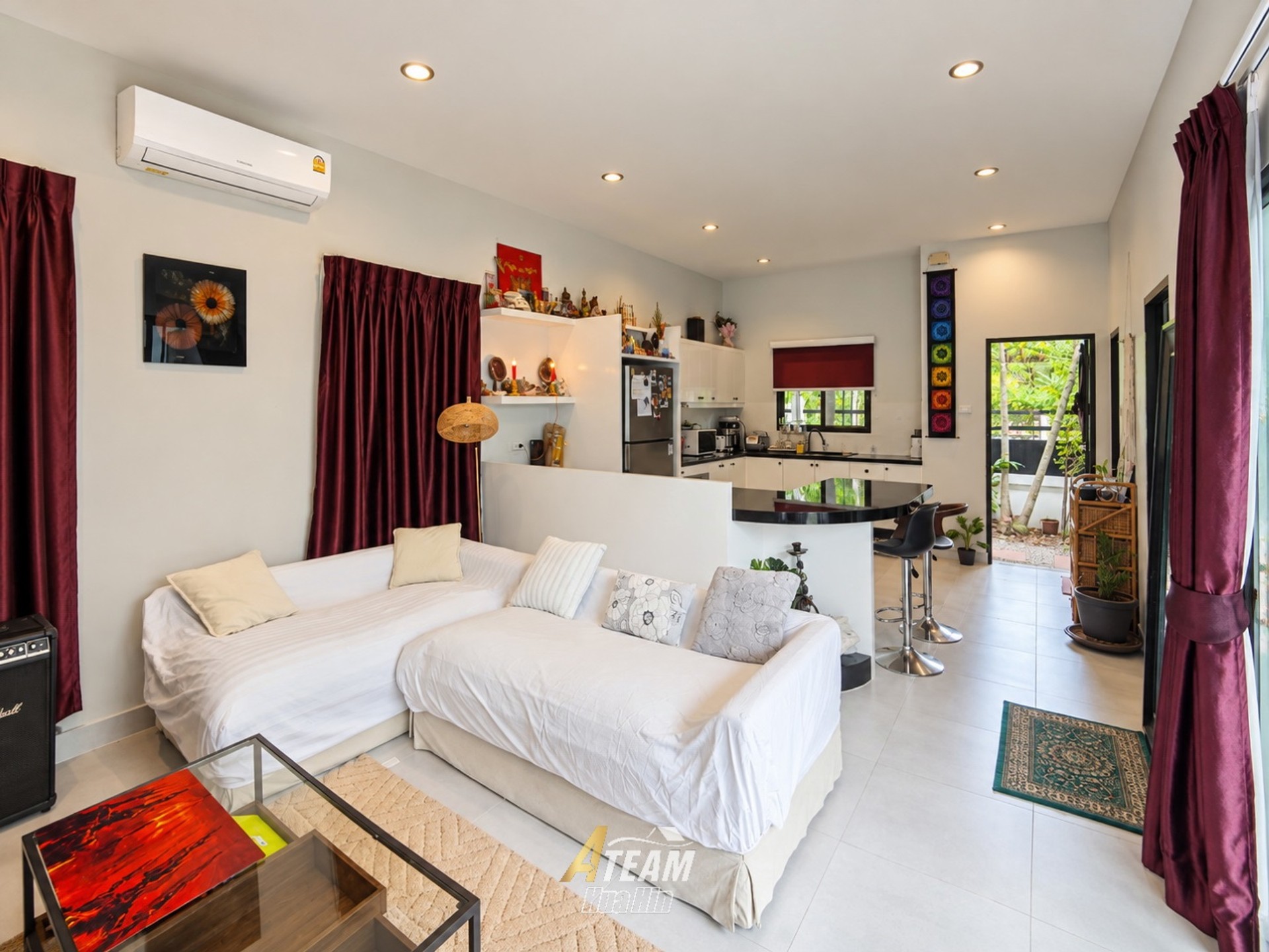 Luxury 4-Bedroom Pool Villa on a Large Plot in Khao Tao