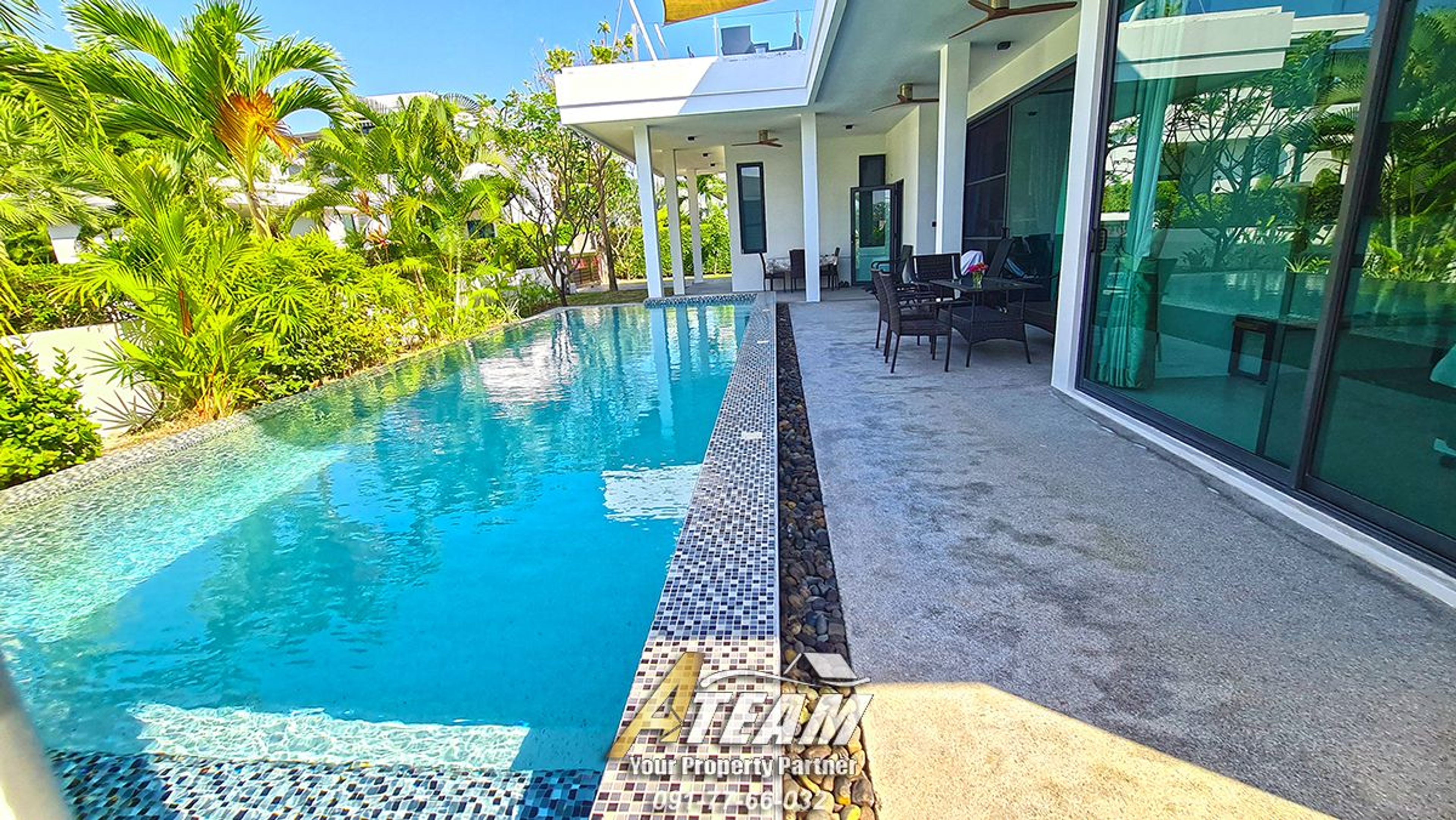 Modern 3 bedroom pool villa In La Lua resort thumbnail 14
