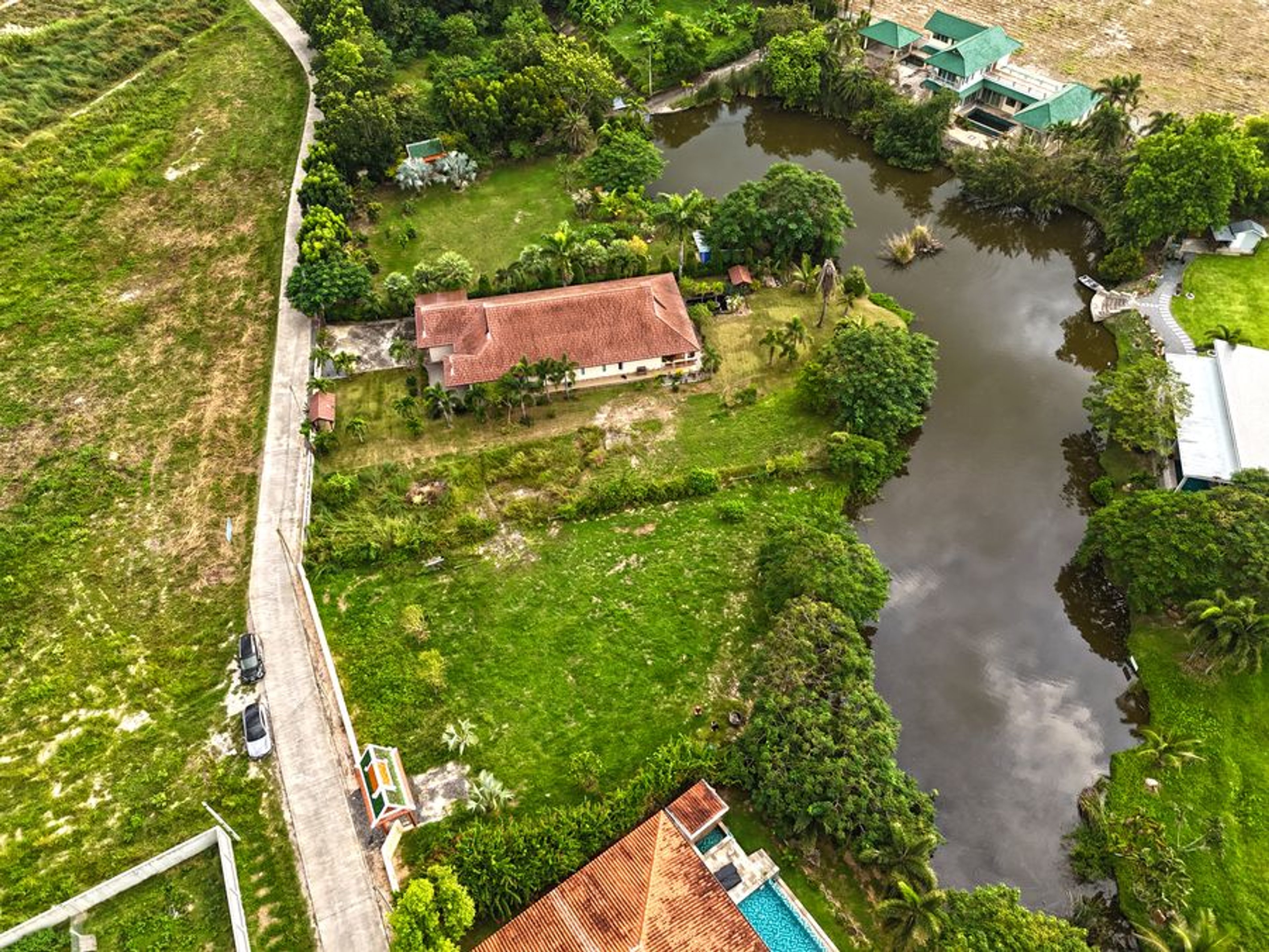 For Sale: 1,240 Sqm Stunning Lakefront Land with Wall and Entrance Arc thumbnail 15