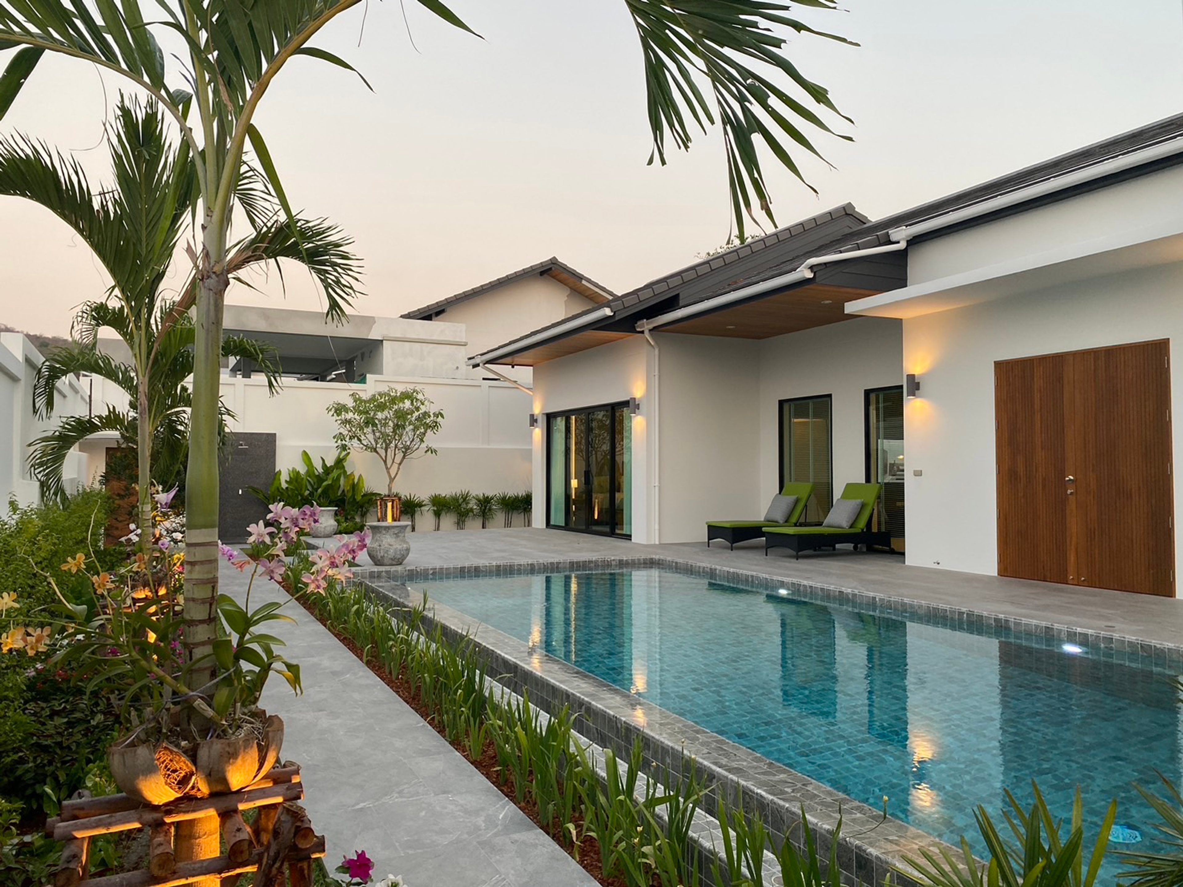 Modern 3-Bedroom Pool Villa Near Soi 102 & Pineapple Valley Golf Club thumbnail 16