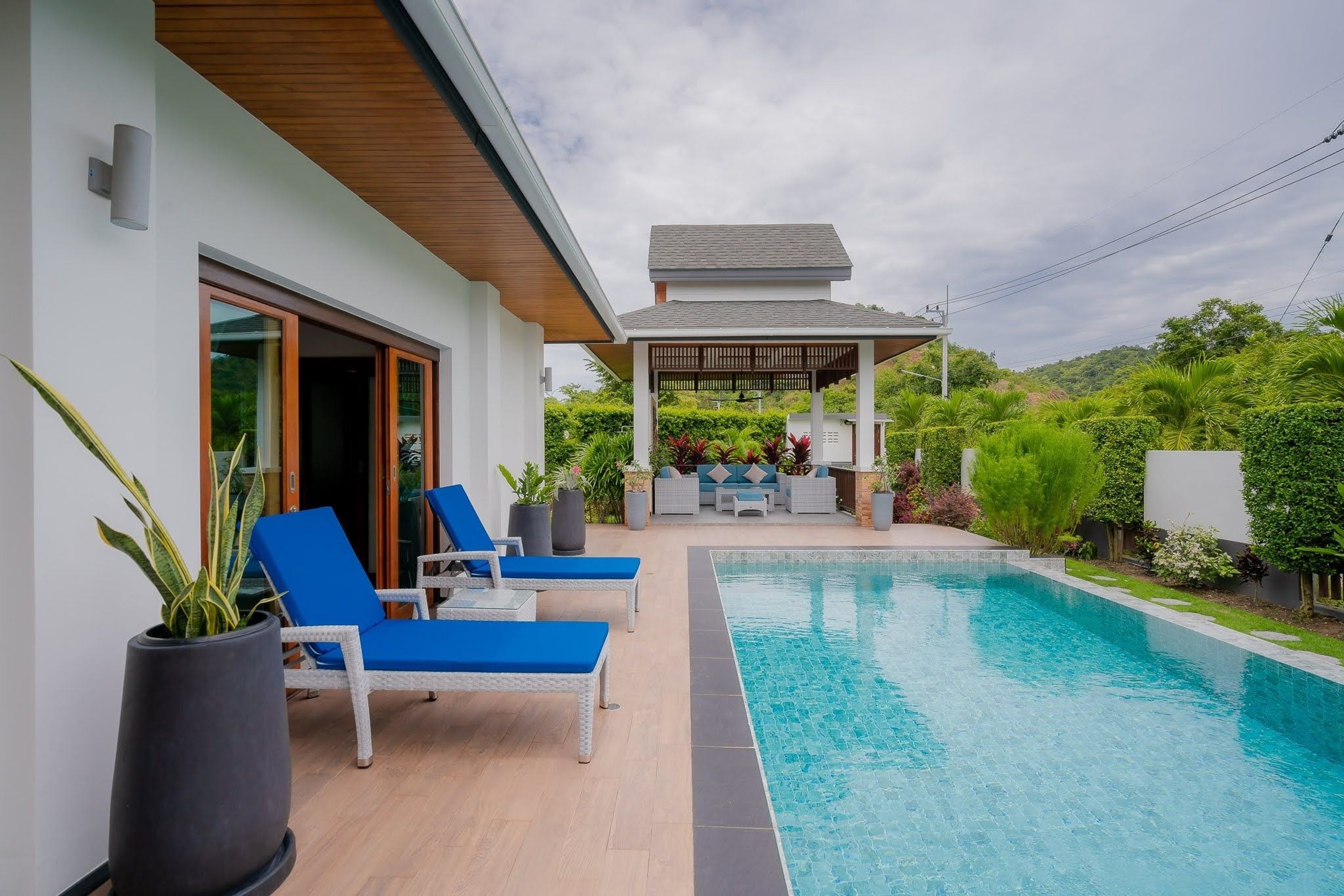 House / Villa For Rent - - 3 Bedrooms - 2 Bathrooms - Price ฿90,000 -  thumbnail 9