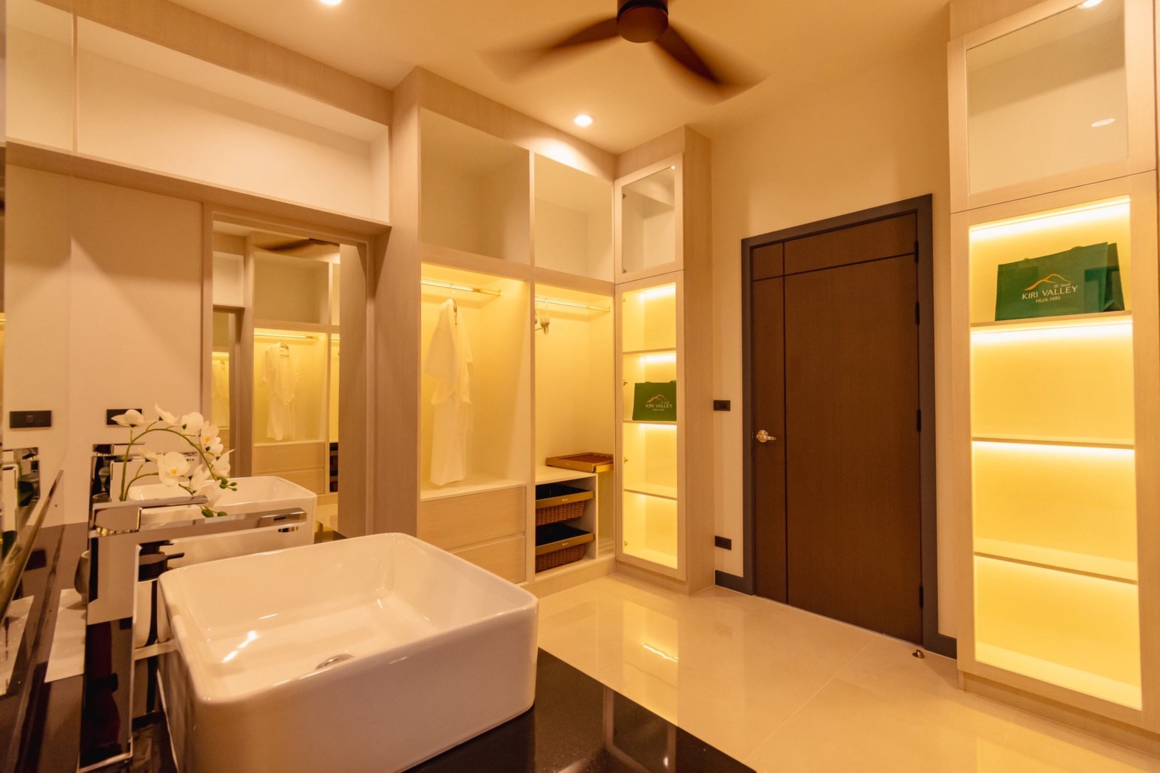 Modern 3 Bedroom  Luxury Pool Villas on Soi 112 thumbnail 22