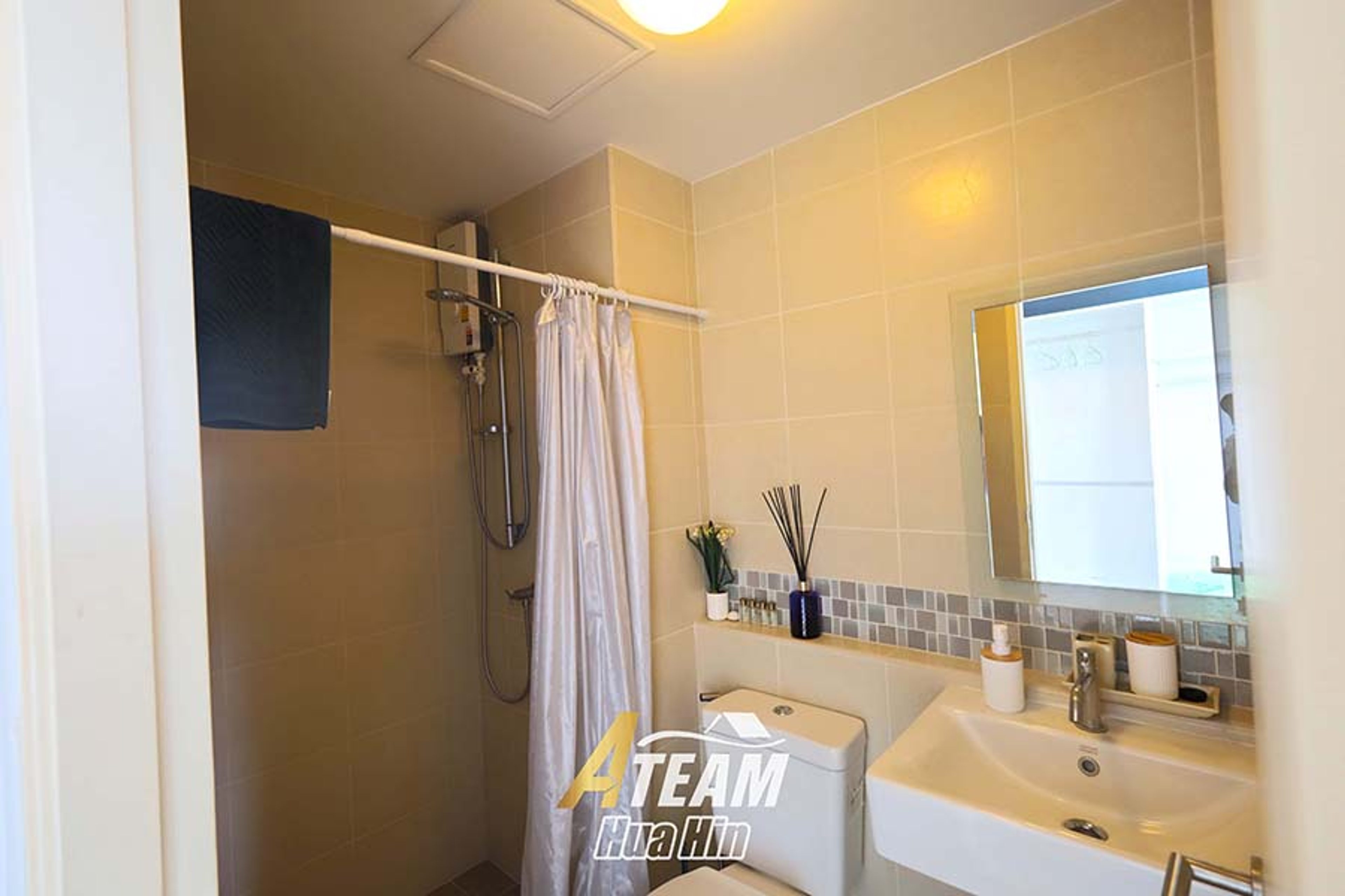 Cozy 2-Bedroom Condo for Rent at Baan Koo Kiang thumbnail 13