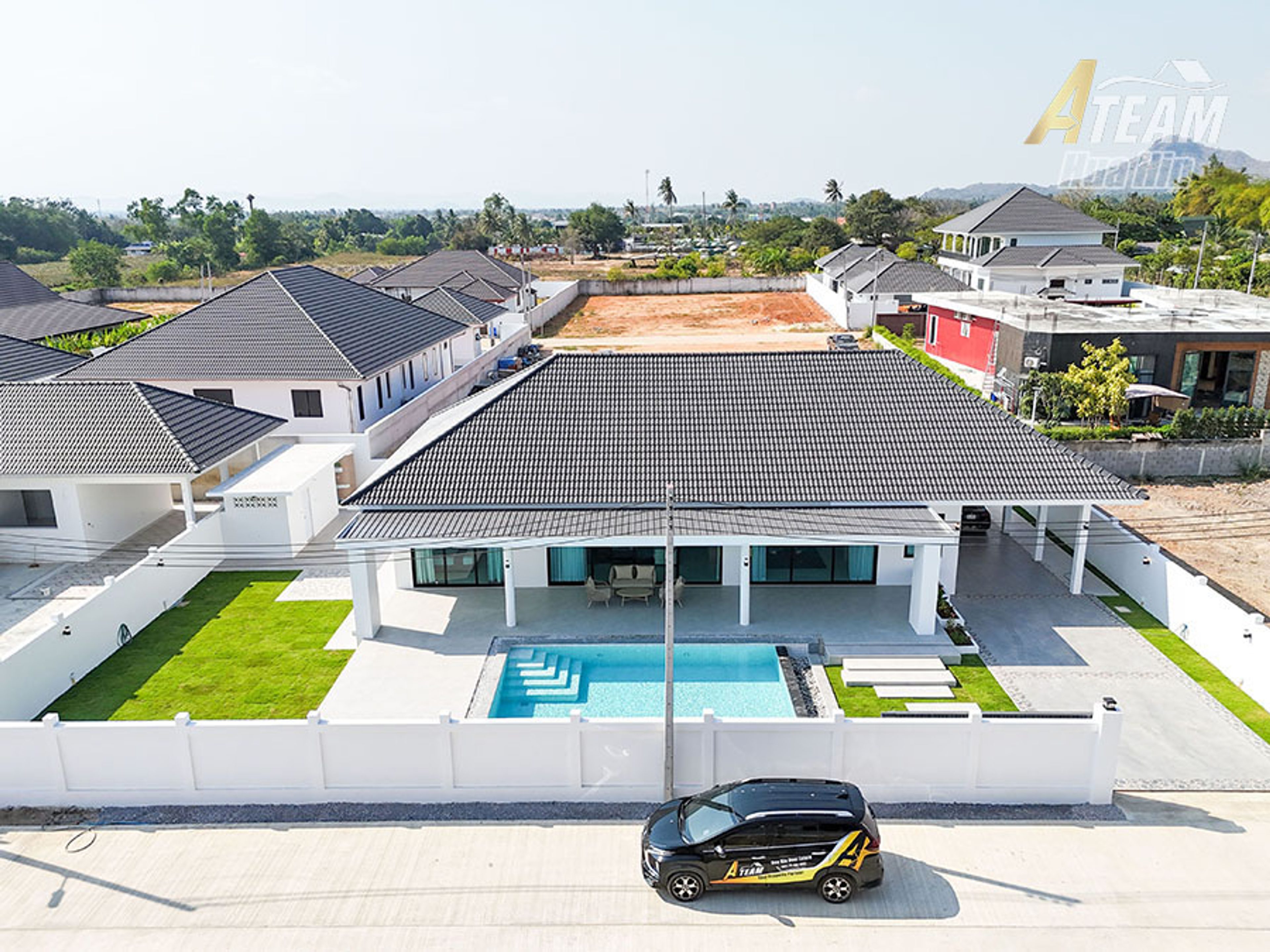 Modern European-Standard Pool Villa for Sale in Wang Pong thumbnail 2
