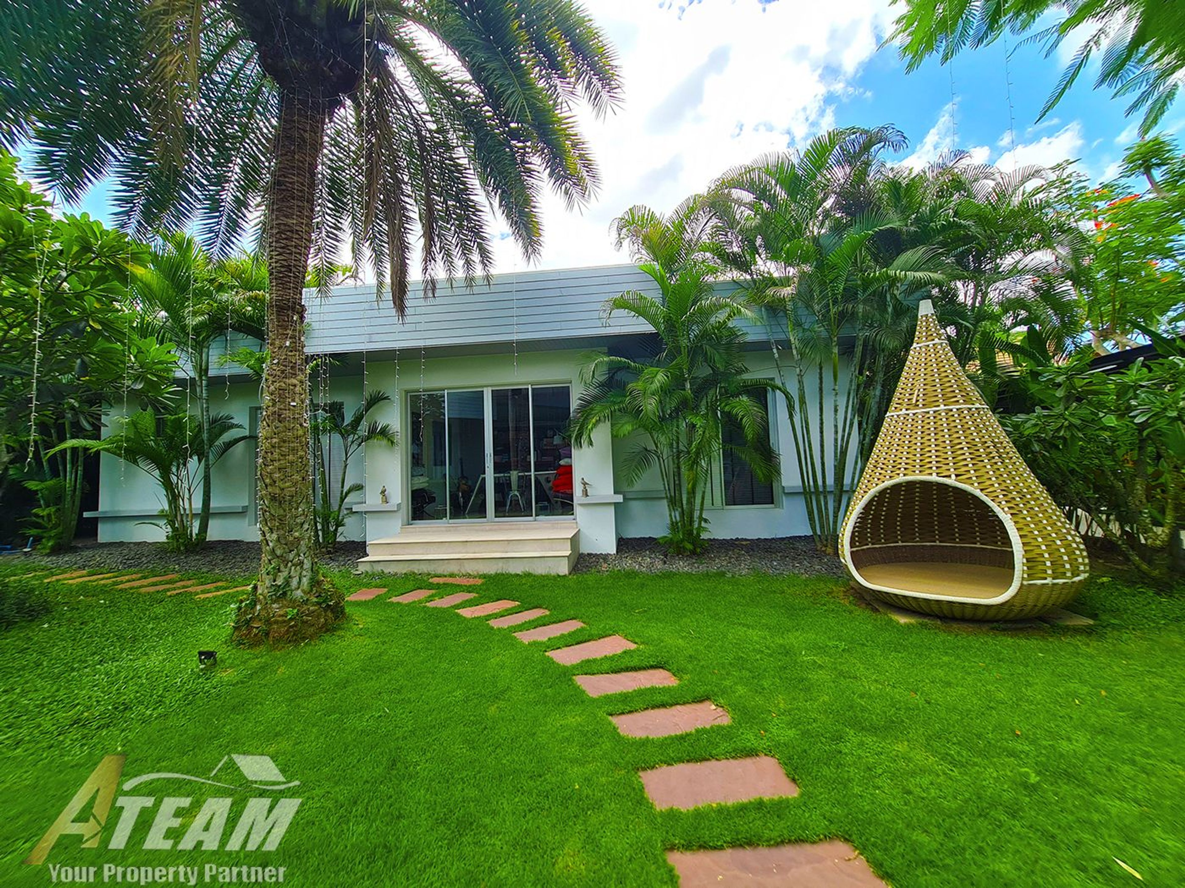 8 bedrooms most exclusive Luxury property in Hua Hin thumbnail 32