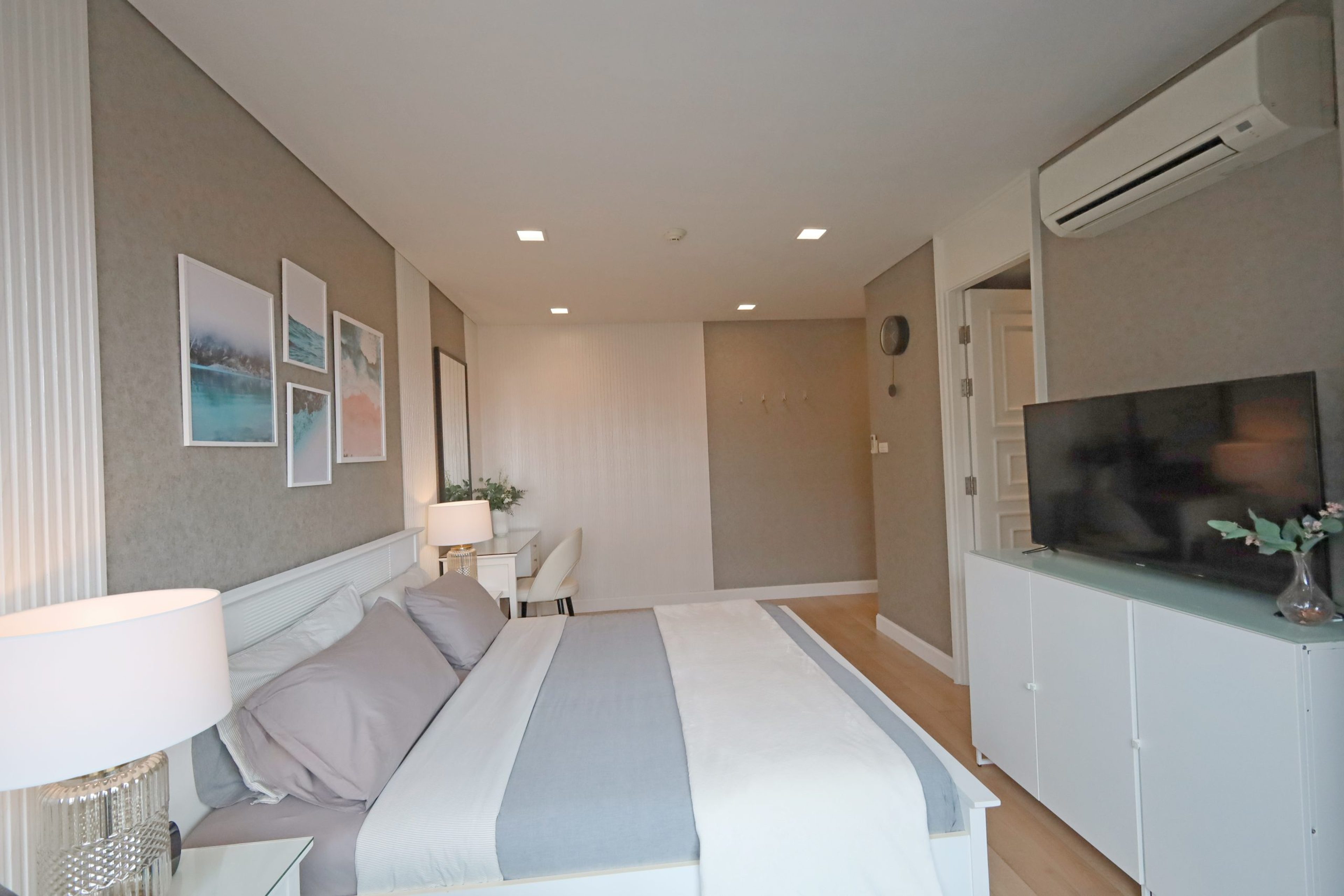 Beachfront 2BR in Marrakesh Residences thumbnail 3