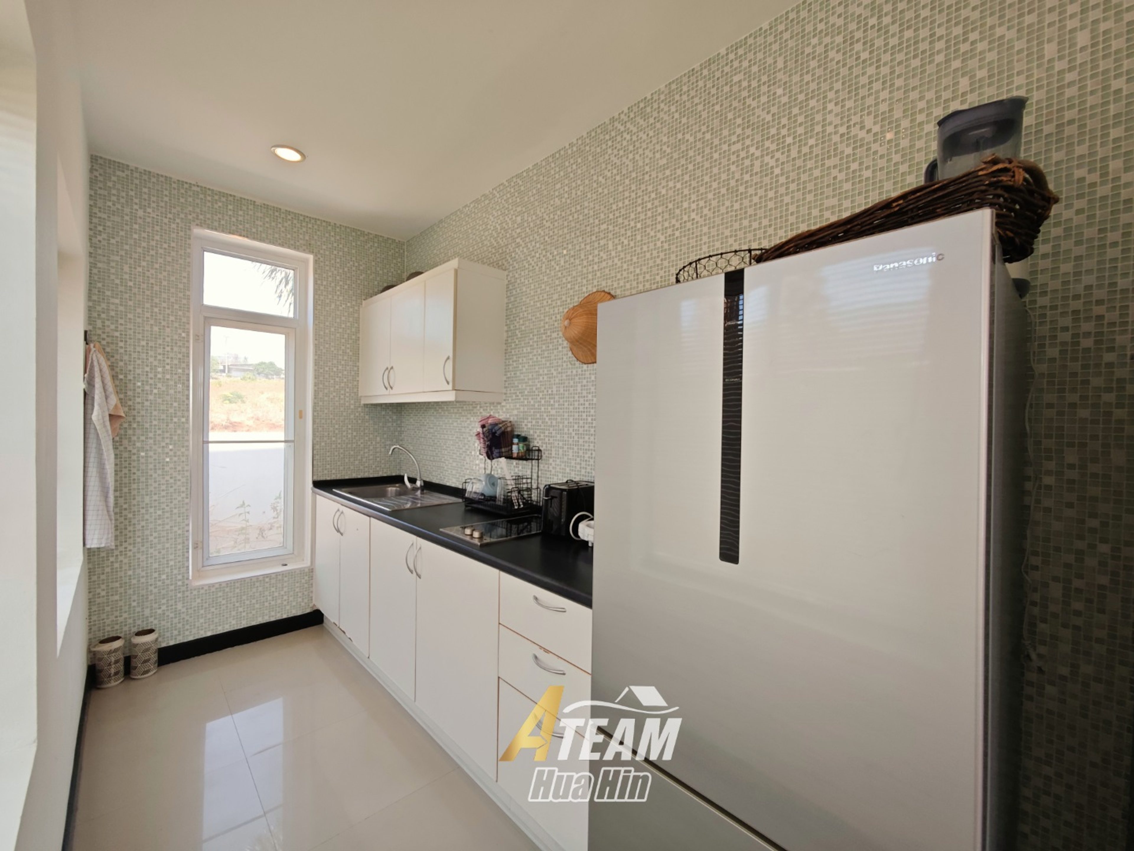 Pineapple Hills 2 beds, 1 bath with nice community and view. thumbnail 7