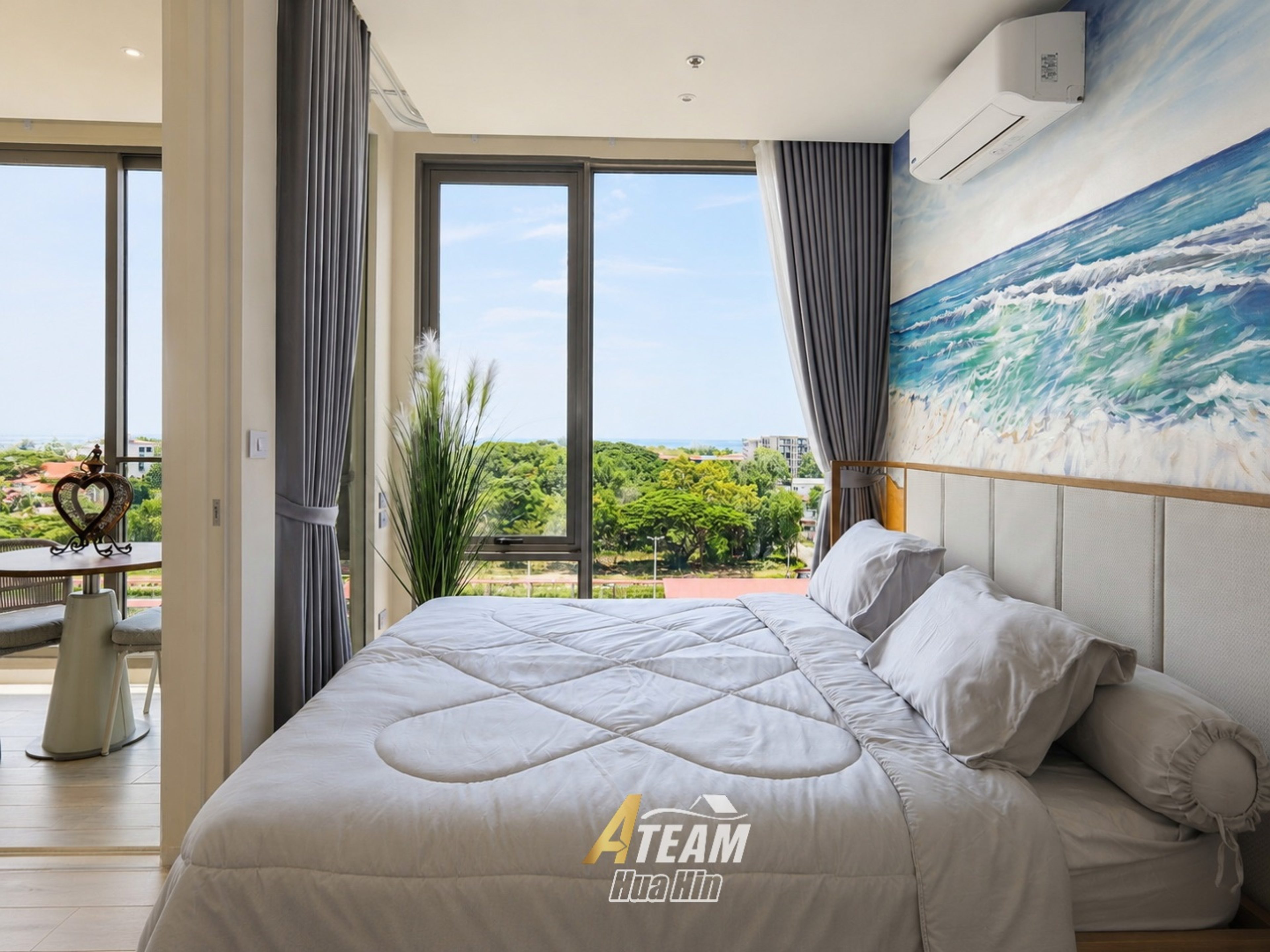1 Bedroom Plus Corner Unit with Sea View thumbnail 12