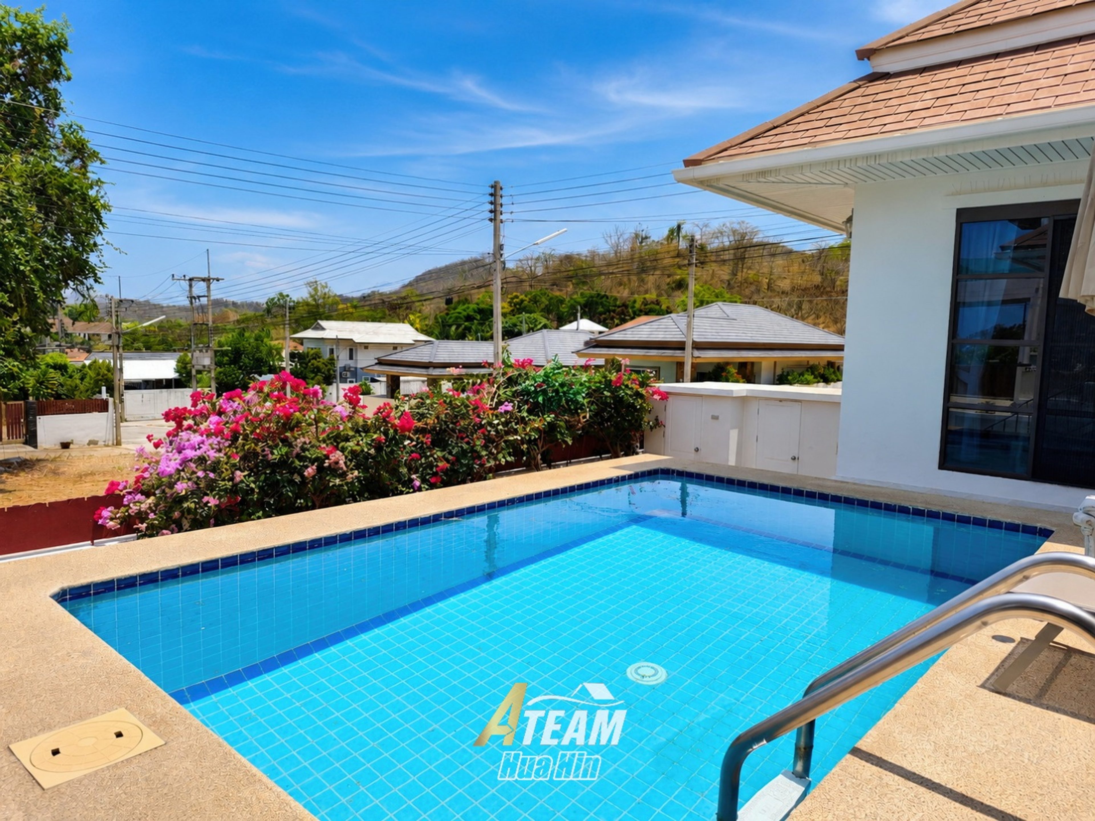 Detached Pool Villa for Sale in Prime Soi 88 Location thumbnail 2