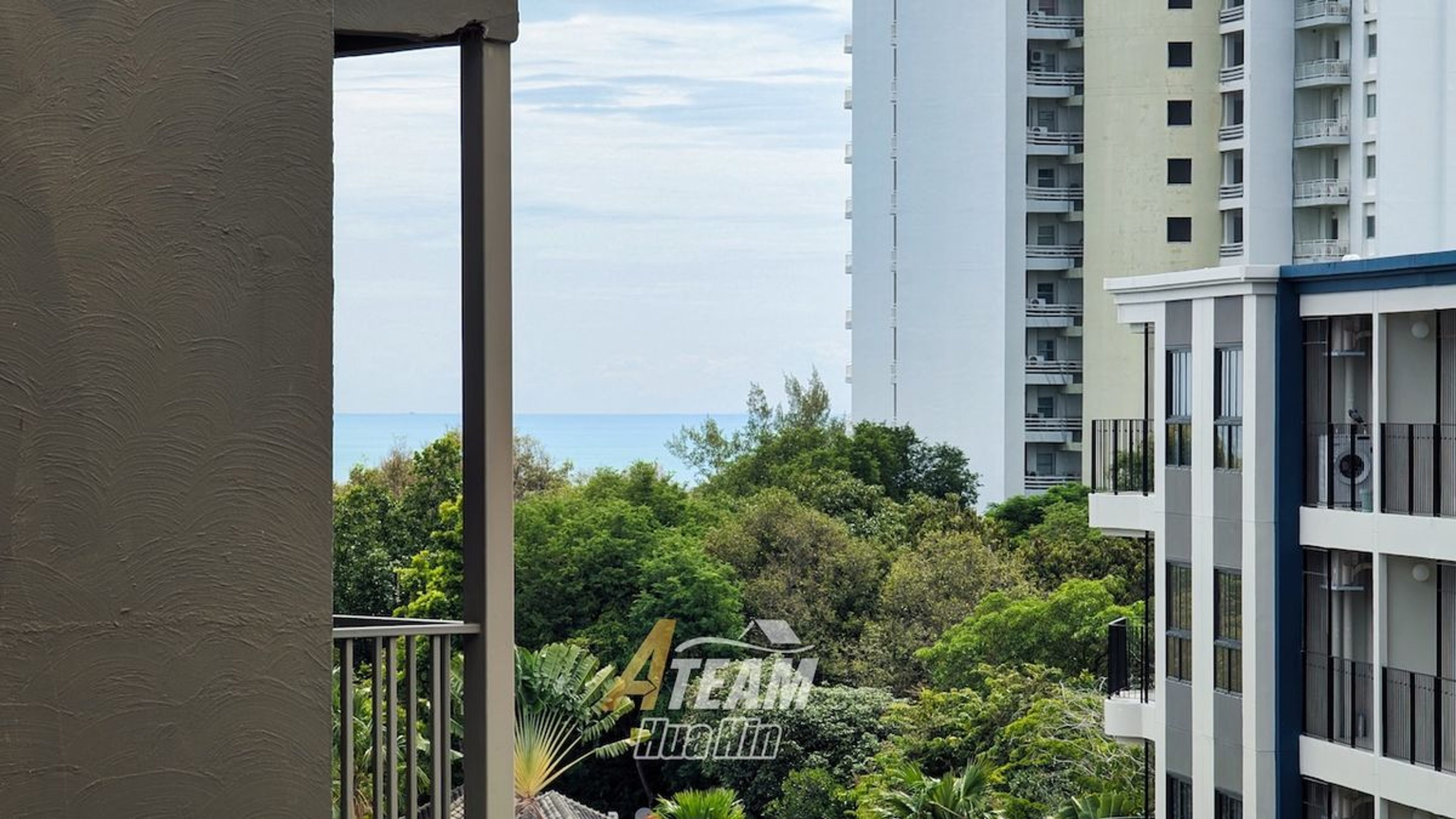 La Habana – Top Floor seaview 1 Bed for rent thumbnail 14