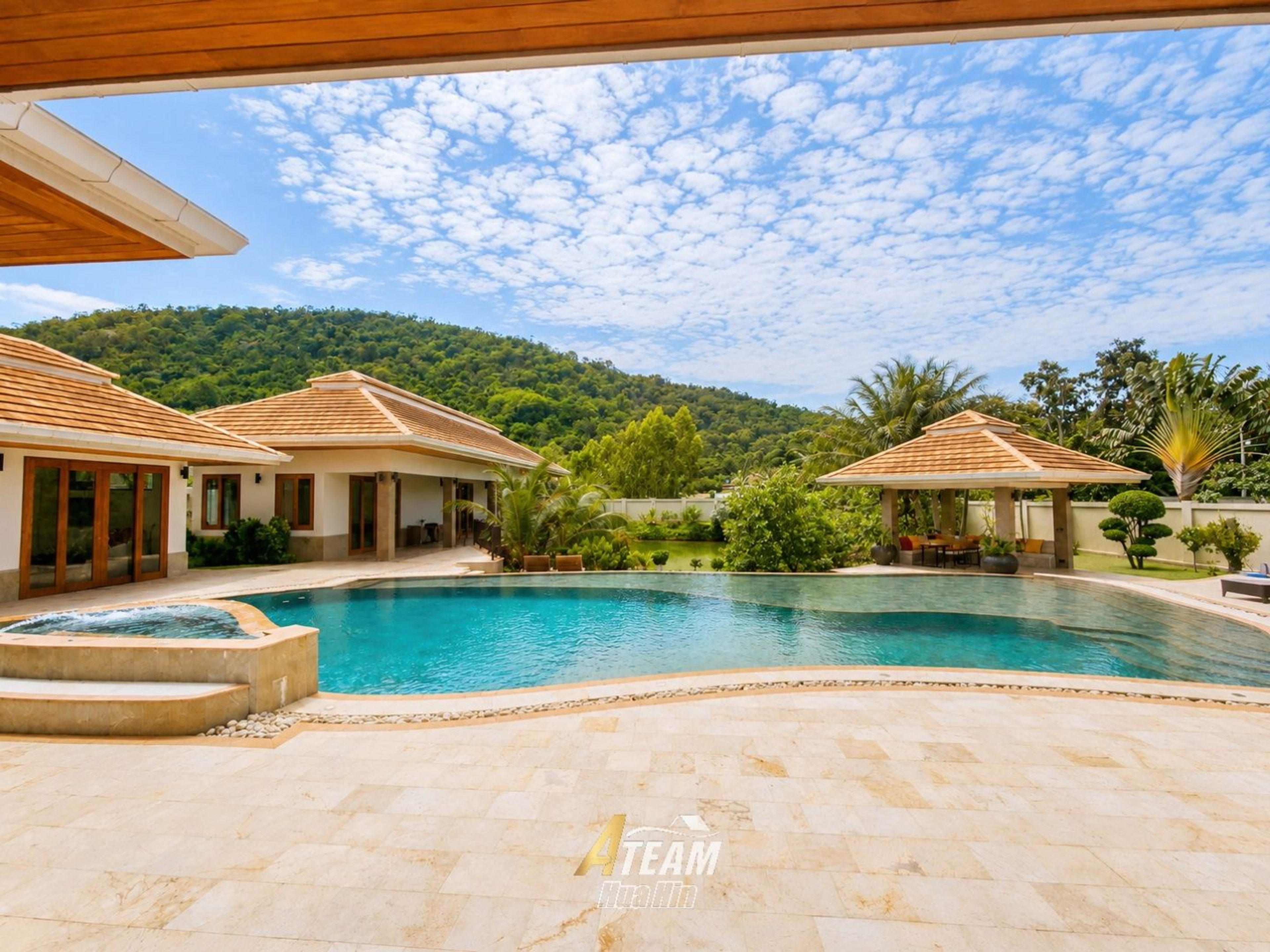 Exceptional 7-Bedroom Pool Villa thumbnail 11