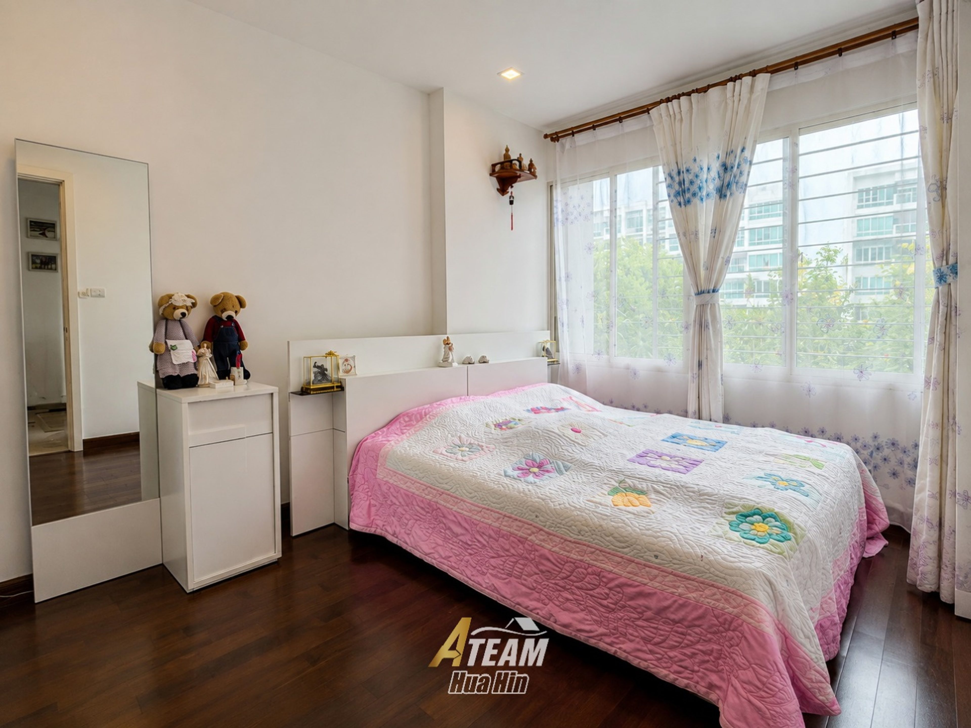 Beautiful swimming pool view condo for Sale - Seacraze Huahin thumbnail 19