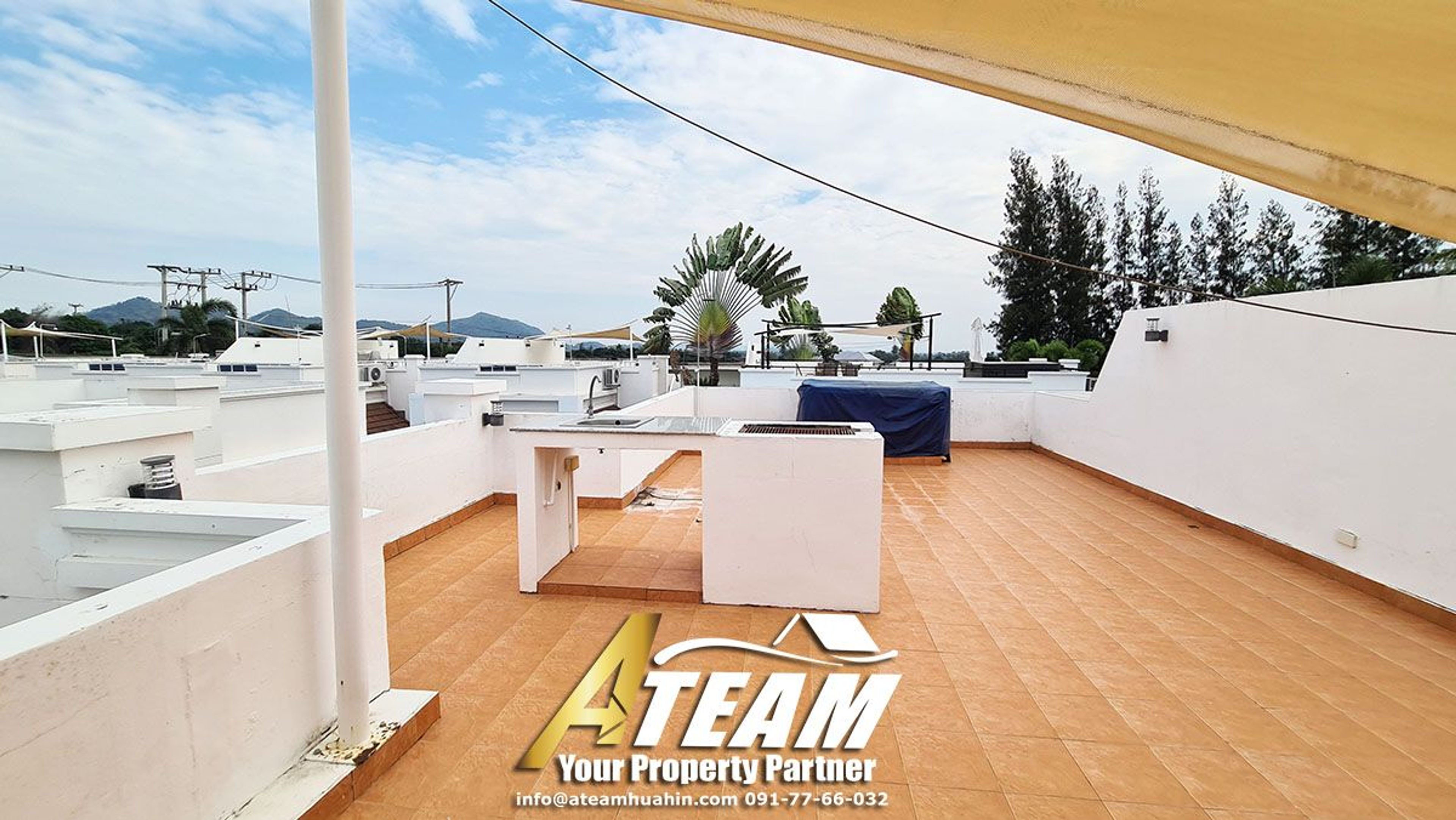 1 bedroom house with big rooftop with 360 mountain view thumbnail 12