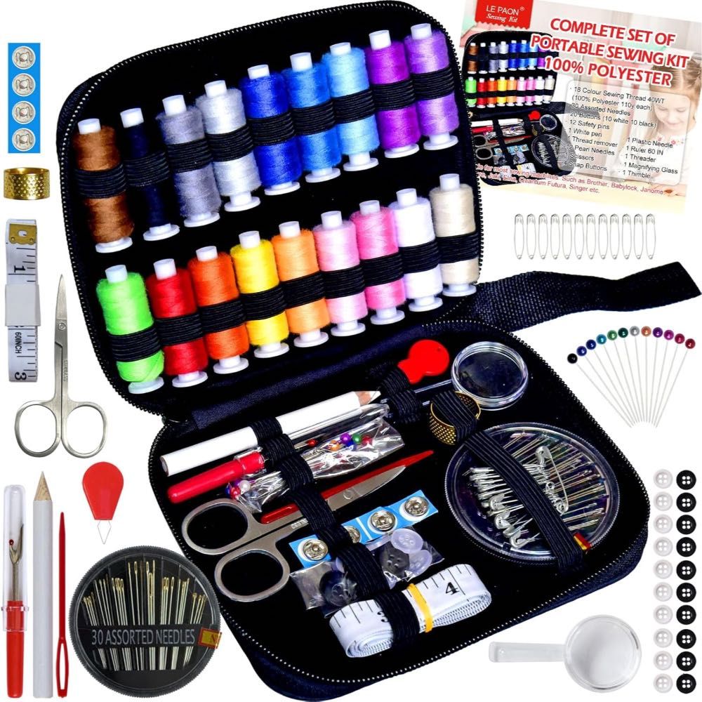 Le Paon Sewing Kit w/ 18x Thread Spools