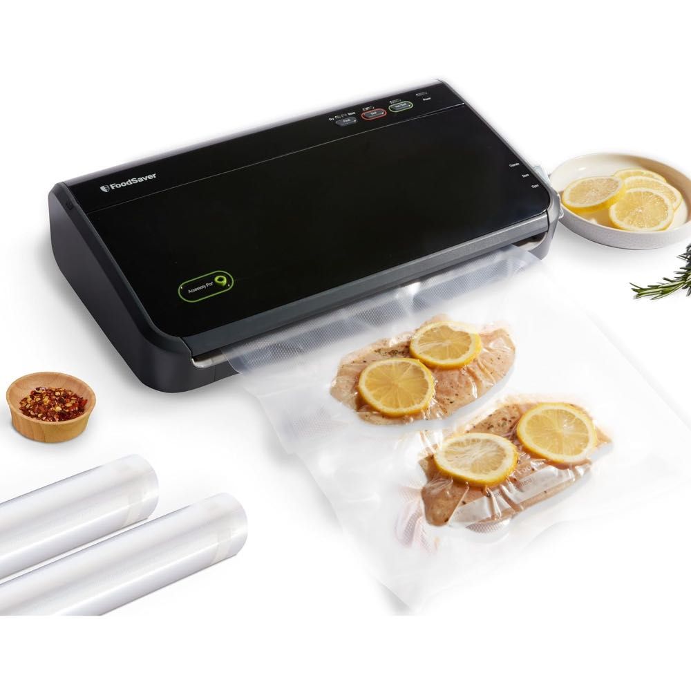 FoodSaver FM2100 Vacuum Sealer Machine w/ Automatic Bag Detection