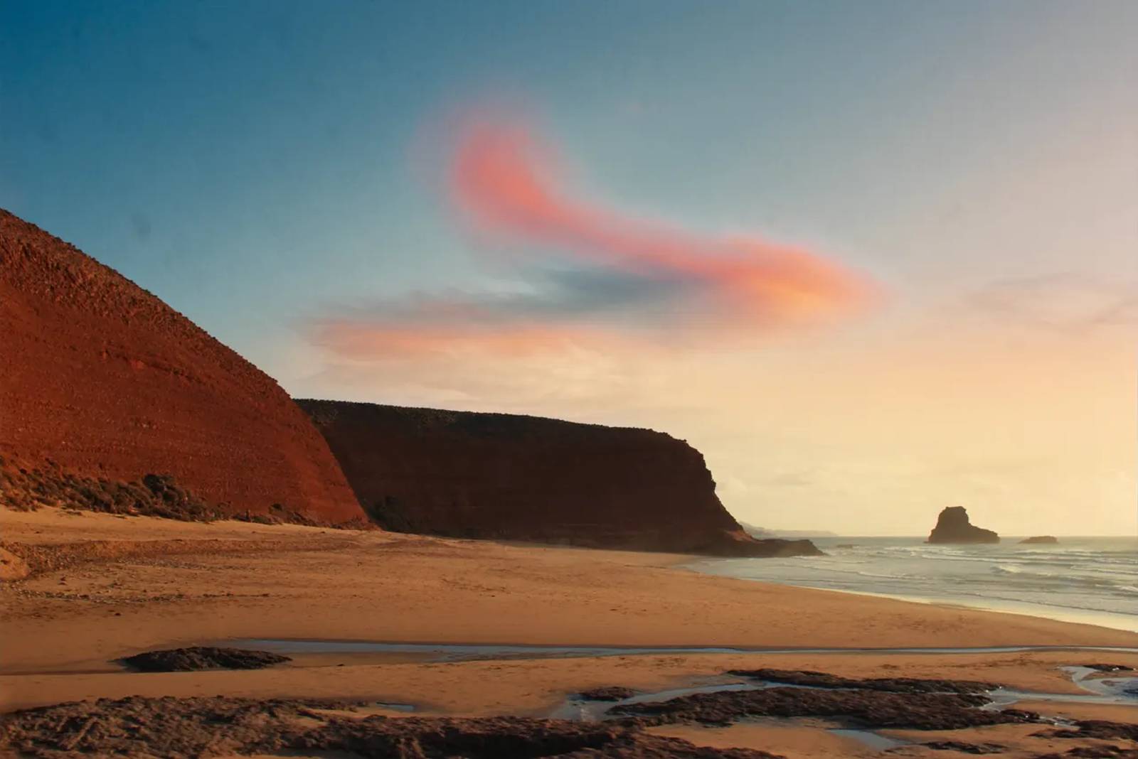 Luxury private transfer from Agadir Airport to Legzira