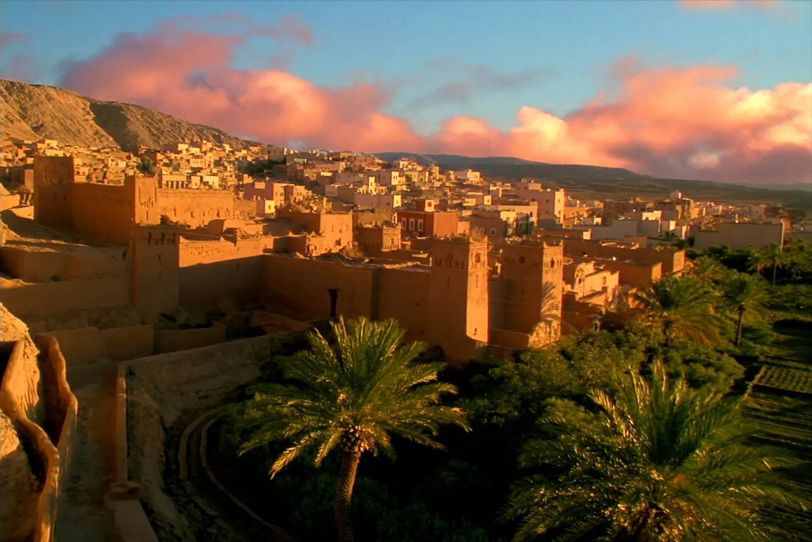 Luxury private transfer from Agadir Airport to Tiout