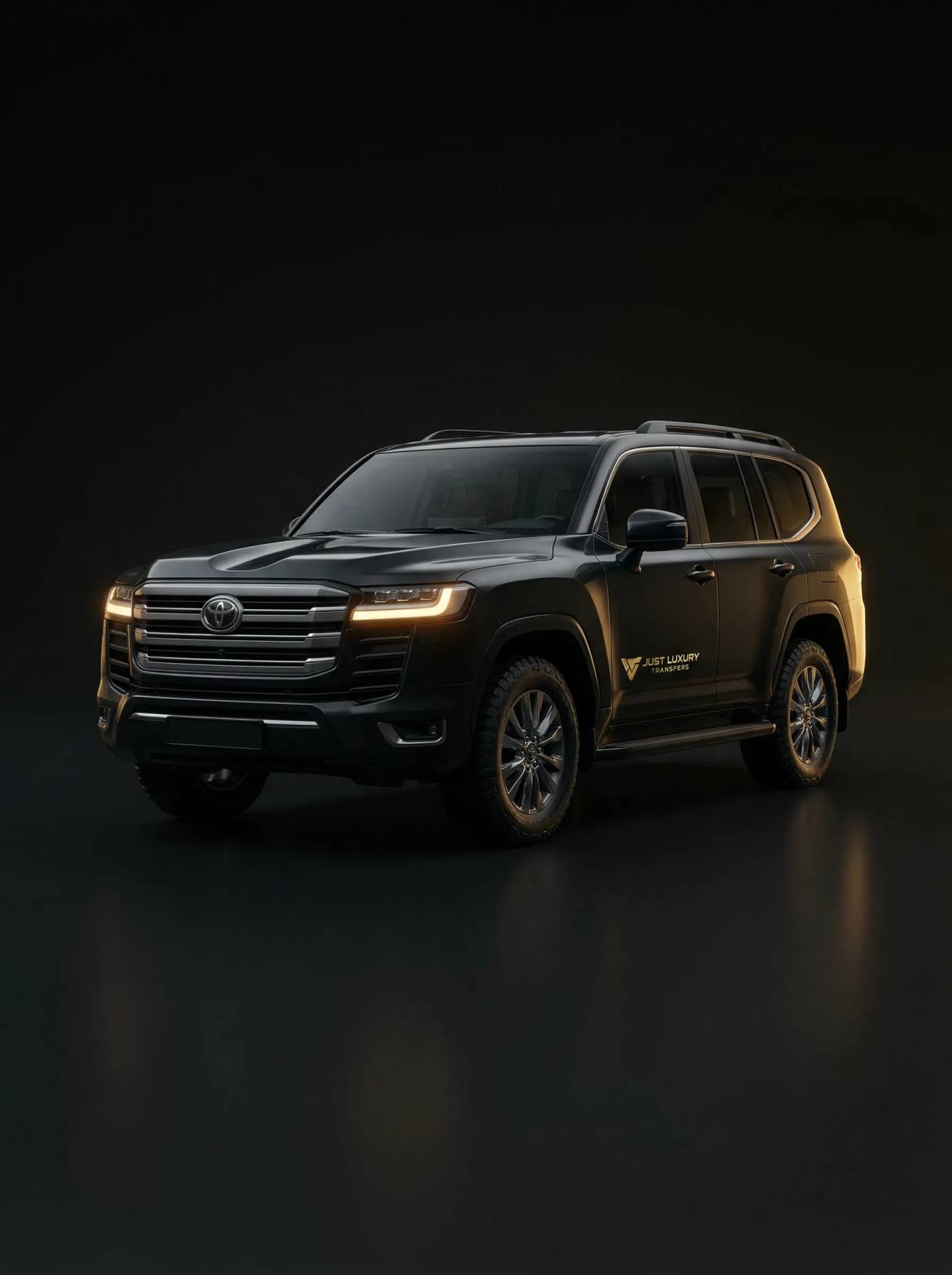 Toyota Land Cruiser — luxury 4x4 with driver in Agadir