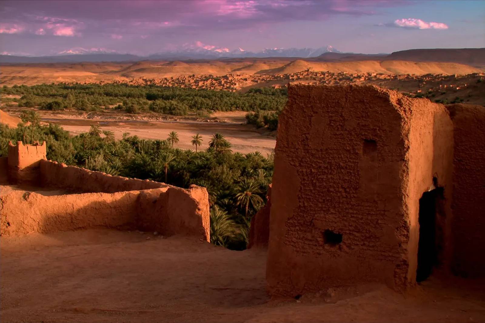 Luxury private transfer from Agadir Airport to Ouarzazate