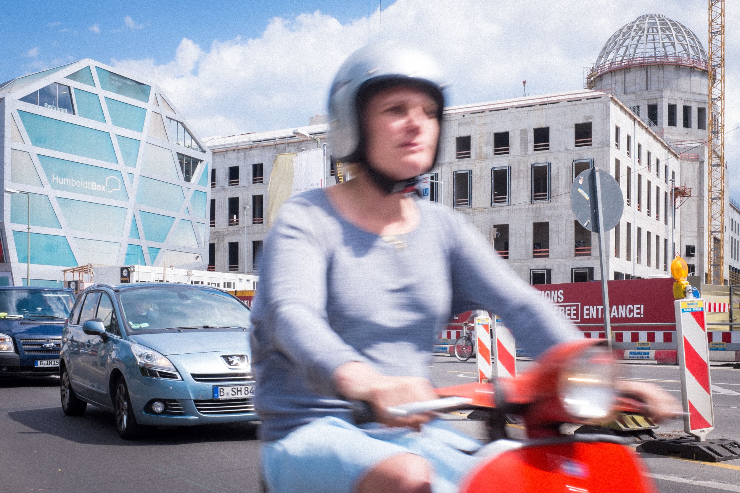 Street Photography Berlin Humboldt Forum