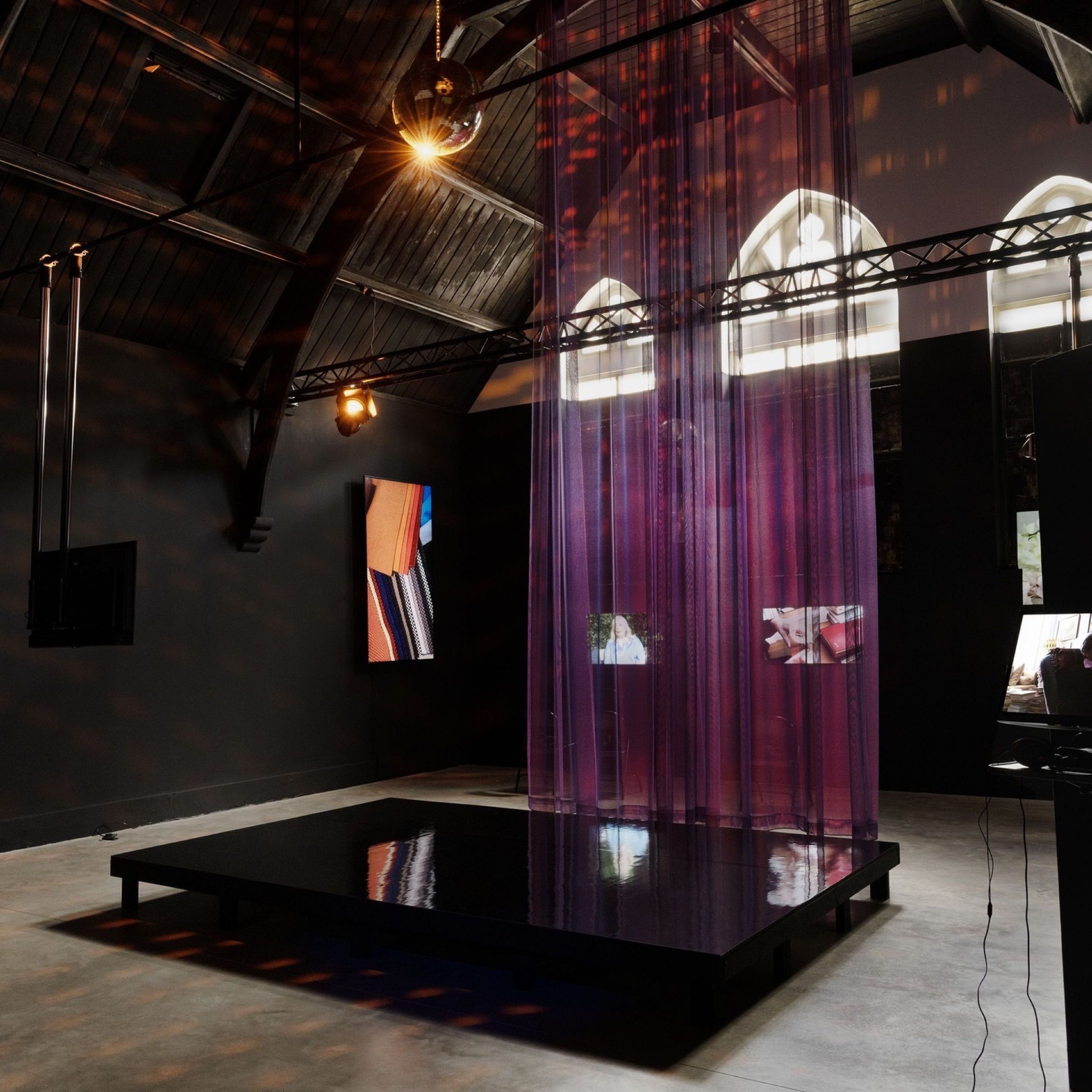 Very High Frequency – Hilary Lloyd at Studio Voltaire