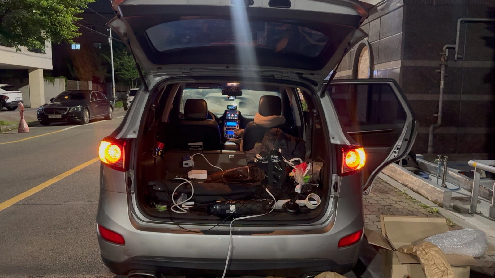 Both tail lights illuminated after replacement