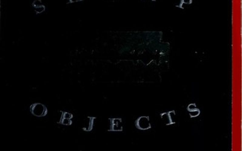 Sharp Objects by Gillian Flynn book cover