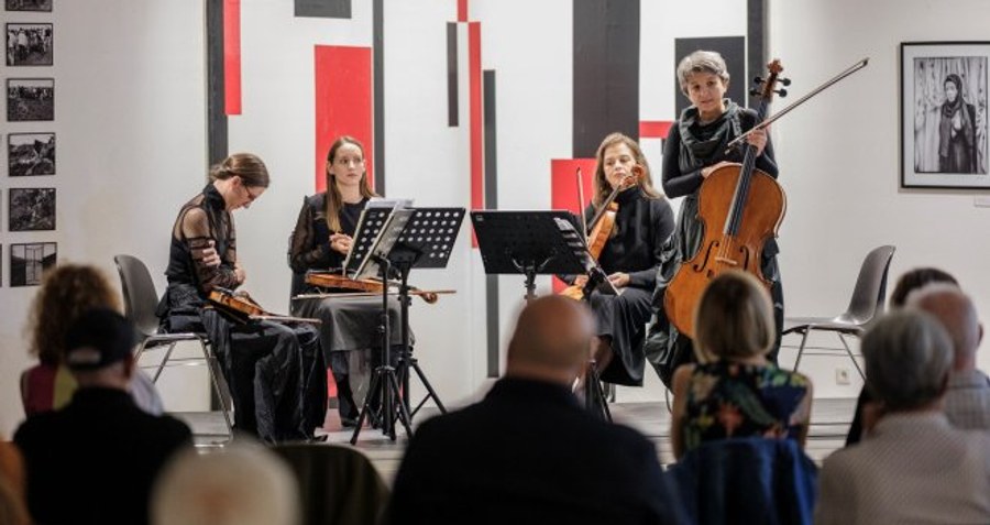 Muzikom kroz izložbu: zvučni ogled nad SubDokumentima Sarajevo '25
