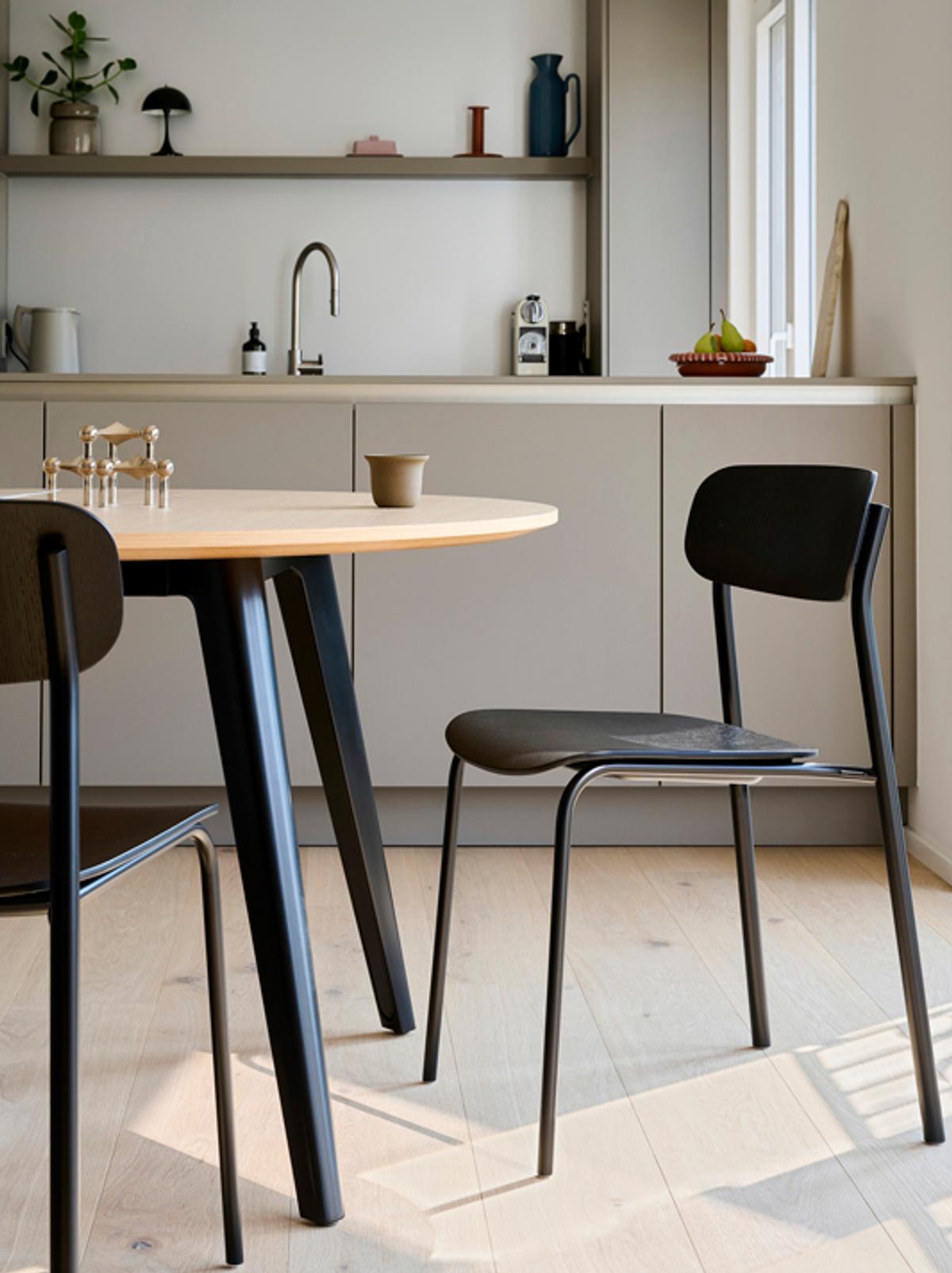 Thonet im Raum — Ansicht 11
