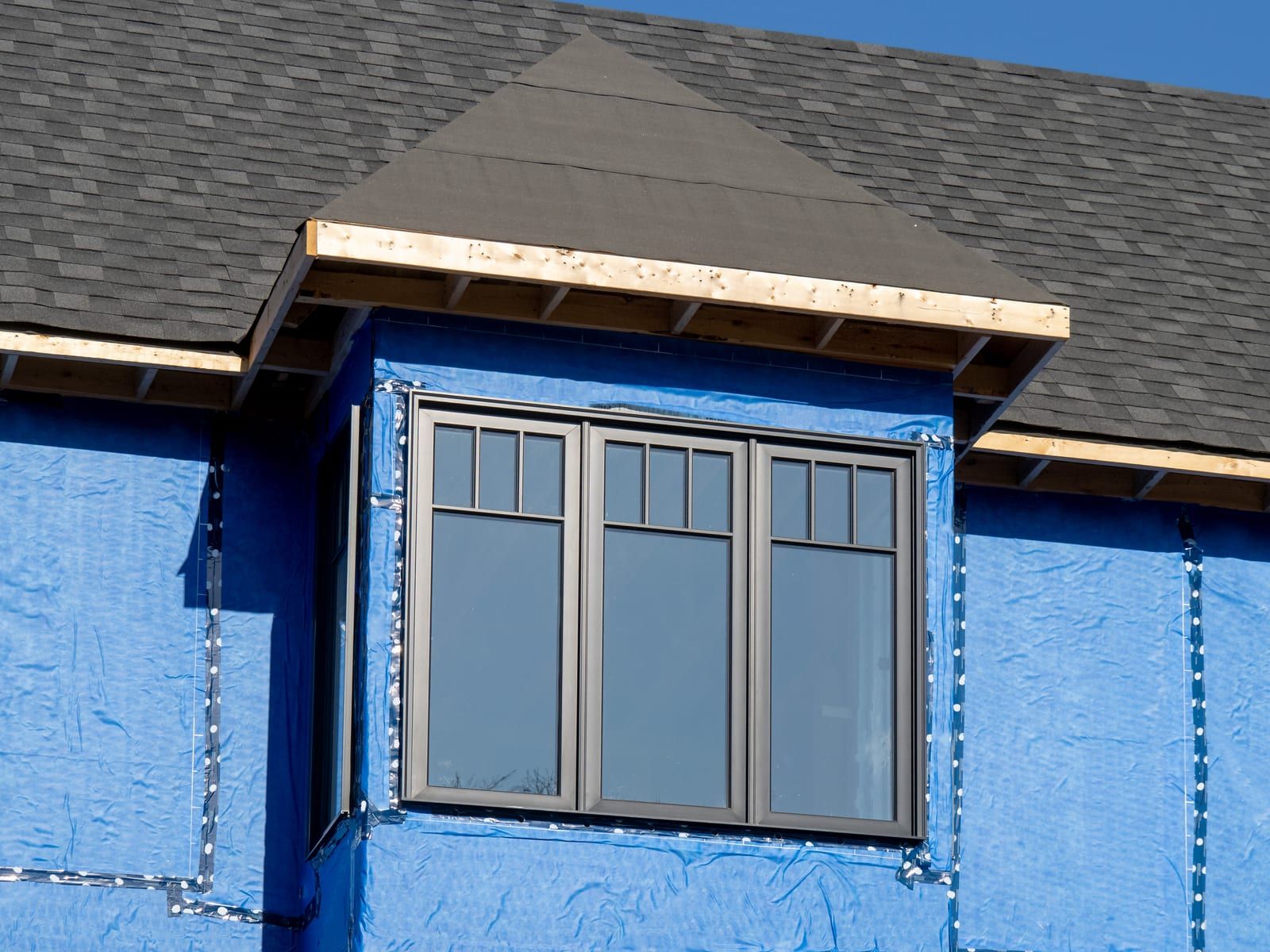New window installation on a home under construction