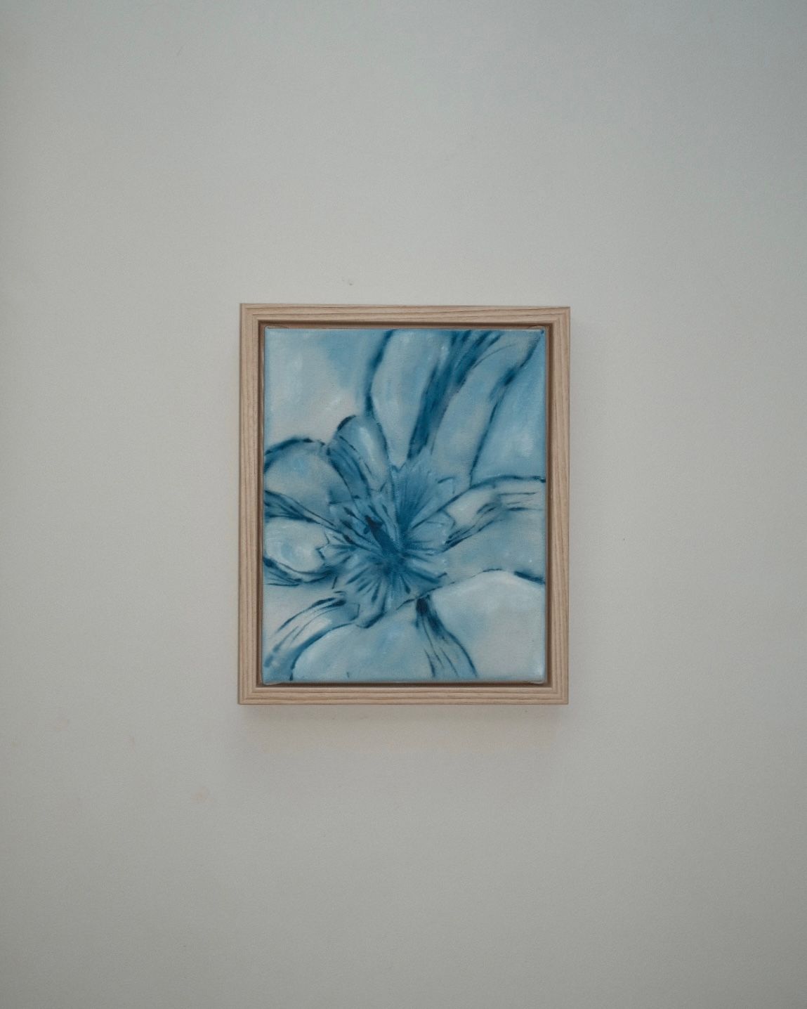 Indigo tulip mini – 2 of 3