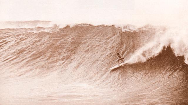 Alex Cooke, Waimea, 1982. Photo: Jeff Divine
