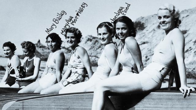 Mary Ann Hawkins, center, Palos Verdes Cove. Photo: Doc Ball