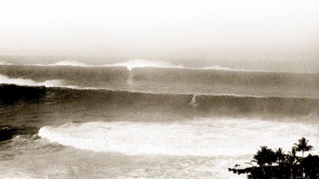 Waimea Bay, Swell of 1969. Photo: Howard Farrant