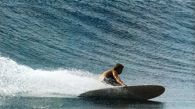 Hull rider, 2008. Photo: Gothic Dolphins