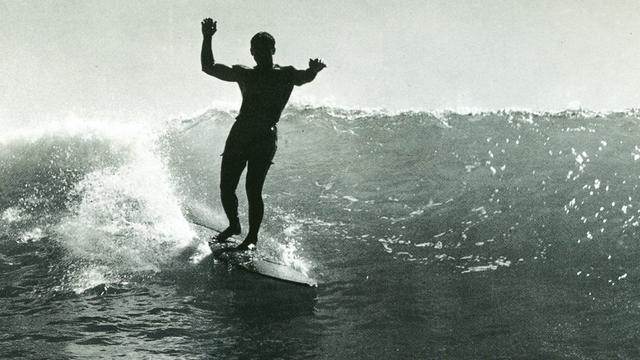 Rabbit Kekai, Waikiki, 1957. Photo: Clarence Maki