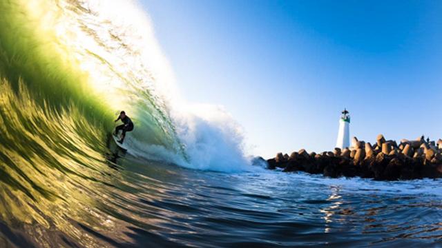 James Manns, Santa Cruz harbor mouth. Photo: Ryan "Chachi" Craig