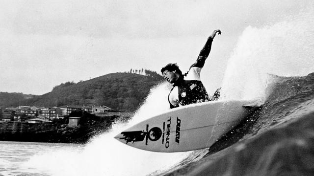Bud Llamas, Mundaka, 1983. Photo: Kevin Caldwell
