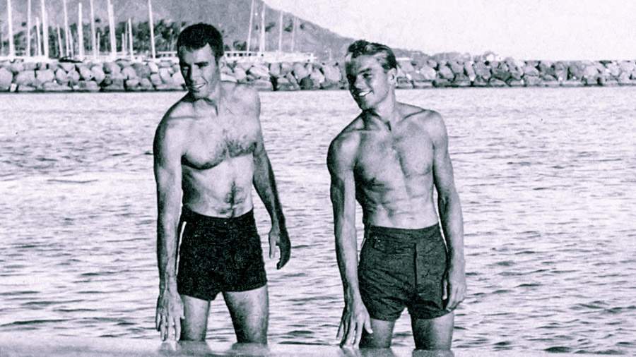 Joe Quigg (left) and Tom Zahn, Waikiki, 1948 