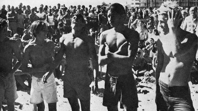 Keone Downing (center). Photo: LeRoy Grannis