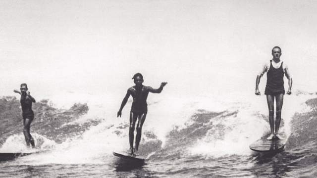 Waikiki surfers, around 1907. Photo: Ray Jerome Baker 