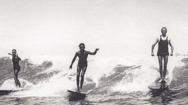Waikiki surfers, around 1907. Photo: Ray Jerome Baker