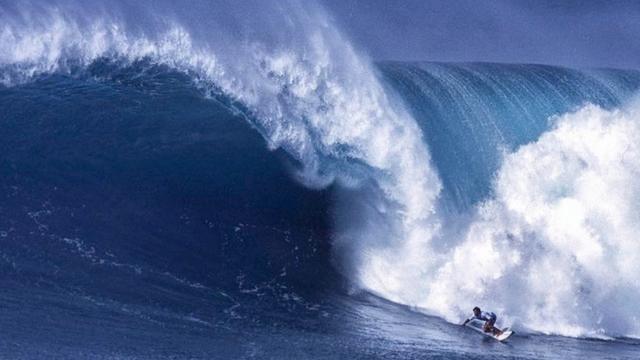 Tony Ray, Waimea, 1999. Photo: Gordinho