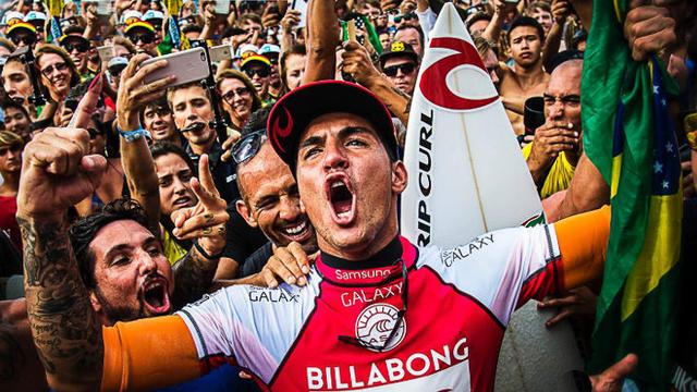 Gabriel Medina winning 2014 WCT title, Pipeline, Hawaii