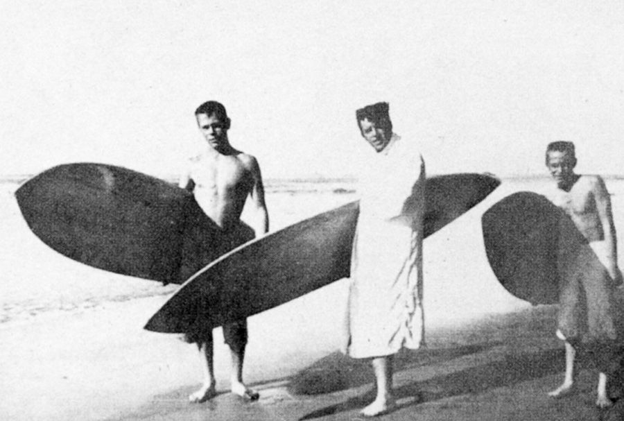 Edwards, Phil | Encyclopedia of Surfing